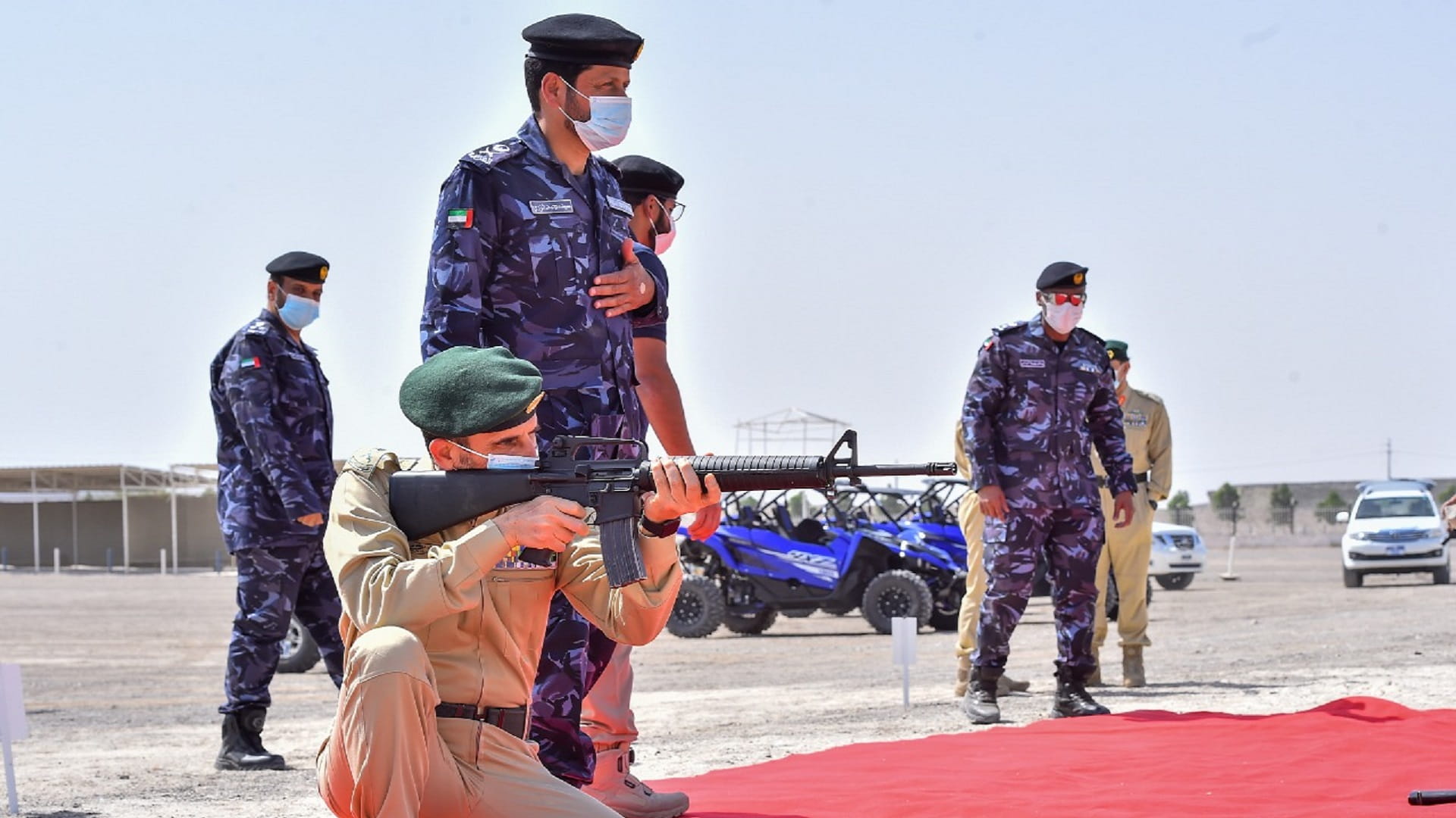 صورة بعنوان: اللواء الشامسي يستقبل معالي الفريق عبد الله المري 