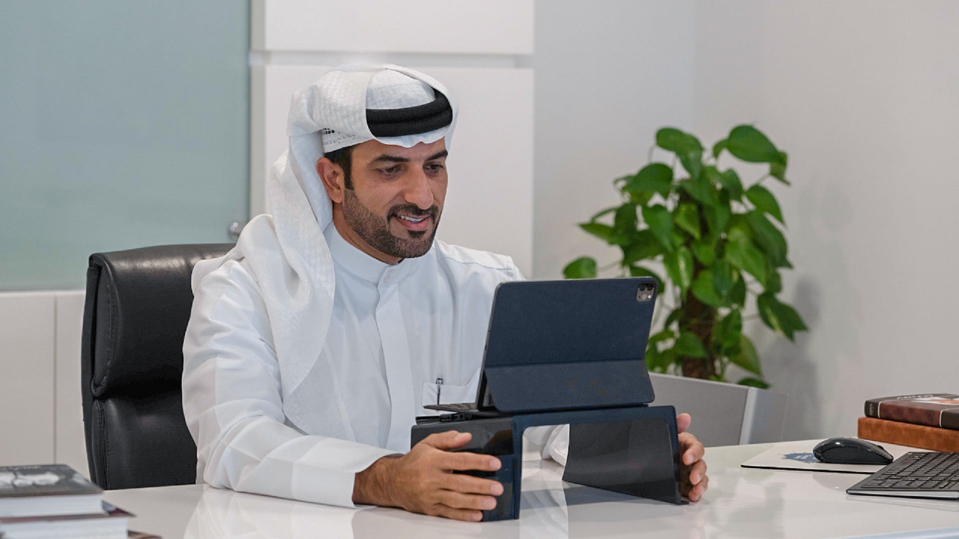 Image for the title: SGCA reviews social media influencers’ experiences  