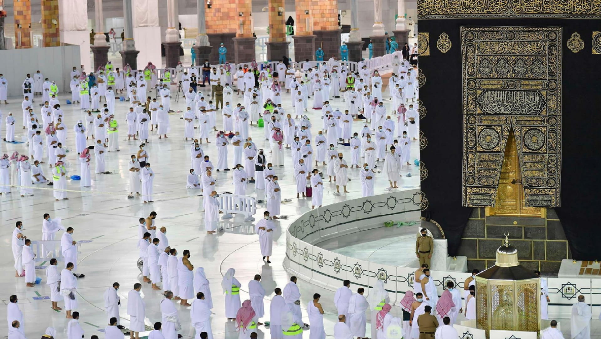 صورة بعنوان: السعودية تسجل 14 وفاة و999 إصابة جديدة بالجائحة العالمية 