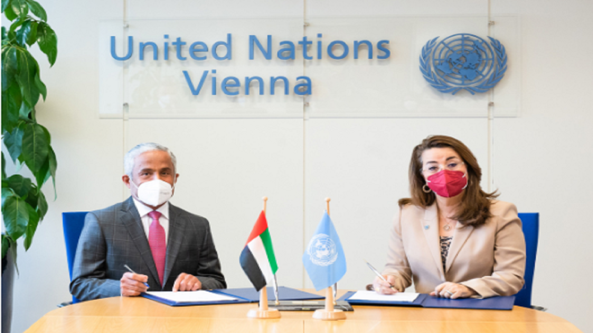 صورة بعنوان: الإمارات توقع اتفاقية تنفيذ "إعلان أبوظبي"  