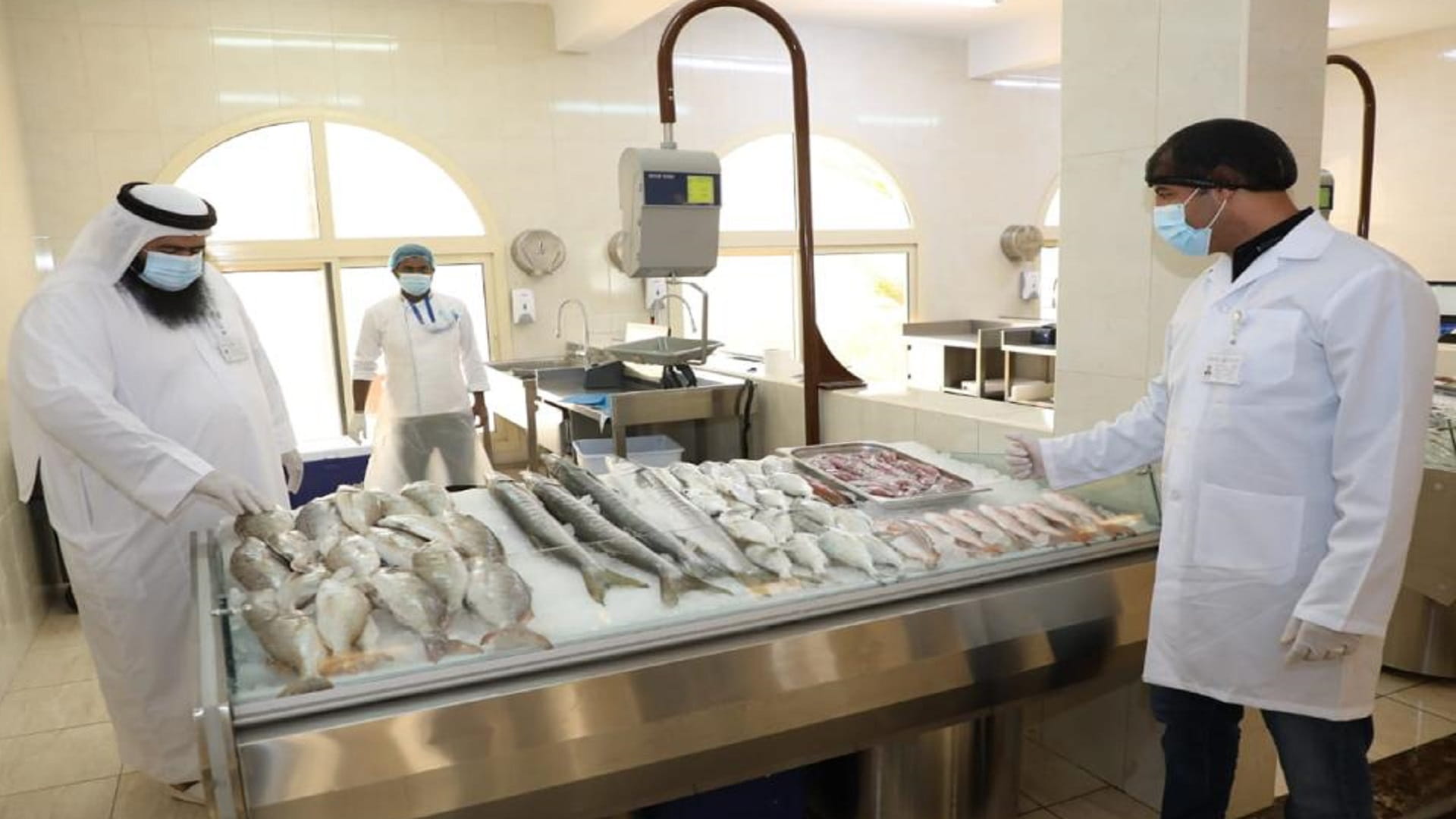 صورة بعنوان: بلدية الحمرية تنفذ 115 زيارة تفتيشية على الأسواق والمطاعم في رمضان 