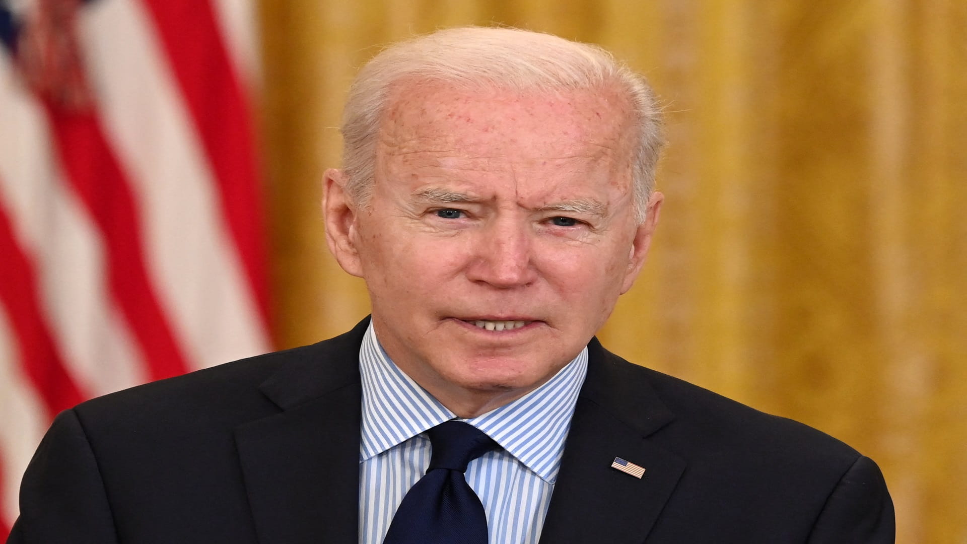 Image for the title: Biden says 'no evidence' Russian govt behind US ransomware attack 