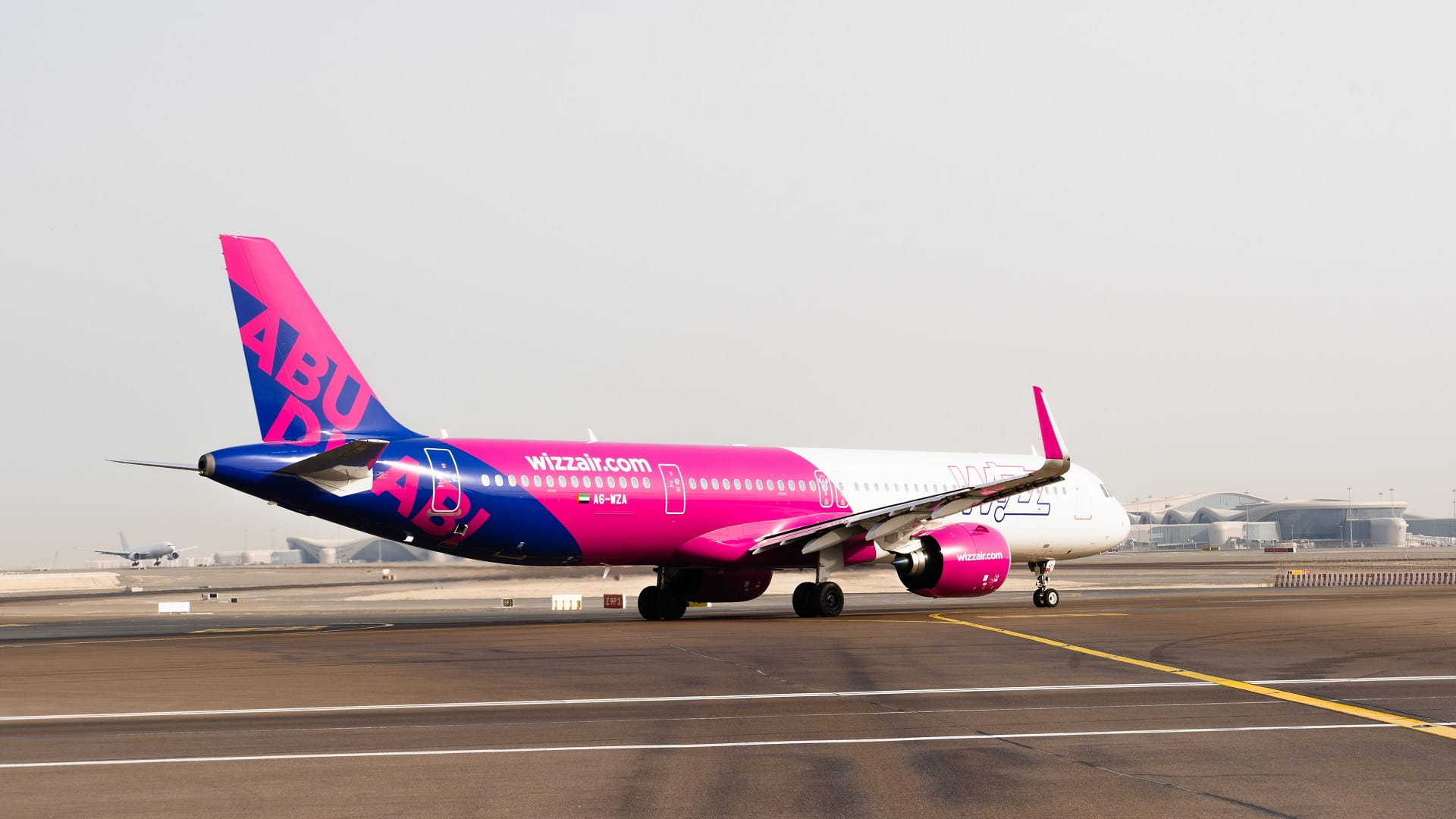 Image for the title: Wizz Air AD commences flights to Kiev, Bari, Salalah, Muscat 