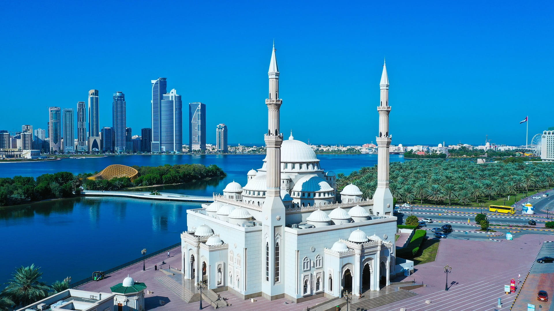 صورة بعنوان: طقس الخميس صحو بوجه عام ومغبر أحياناً نهاراً 