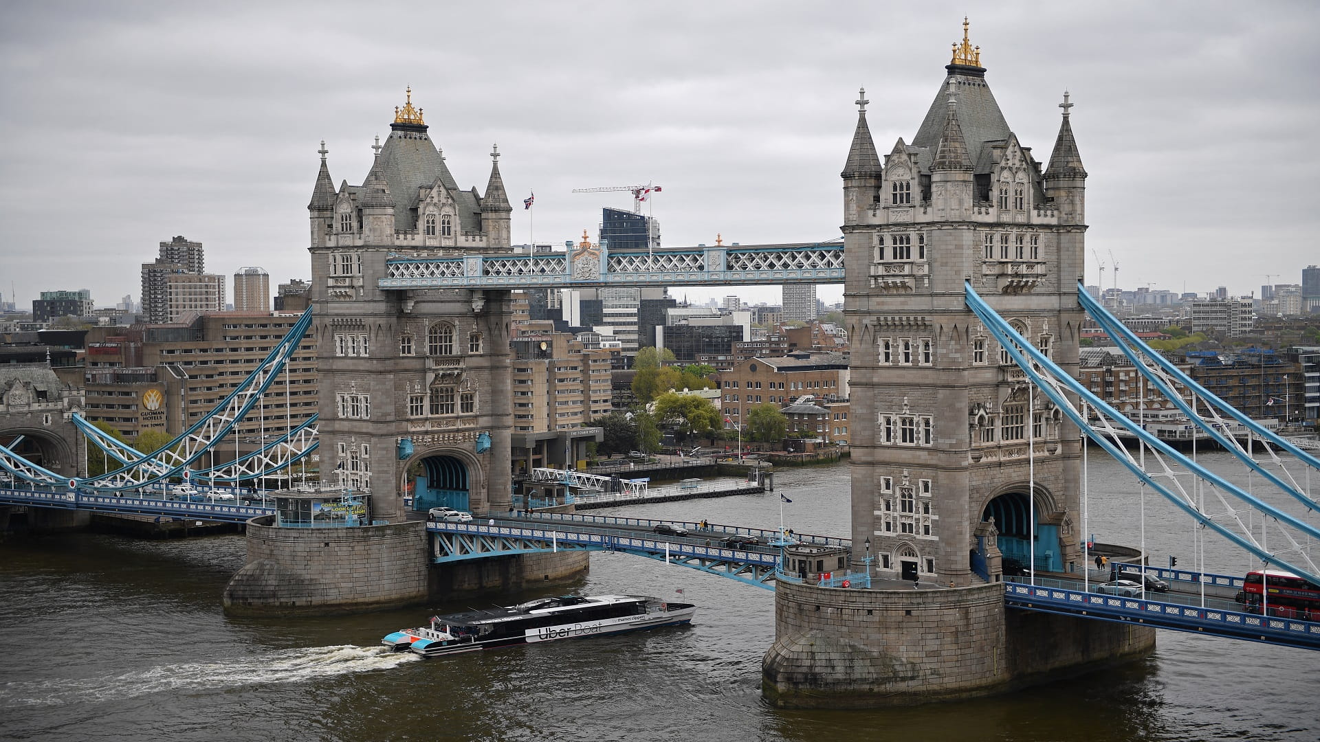 Image for the title: UK economy shrank 1.5% in first quarter 