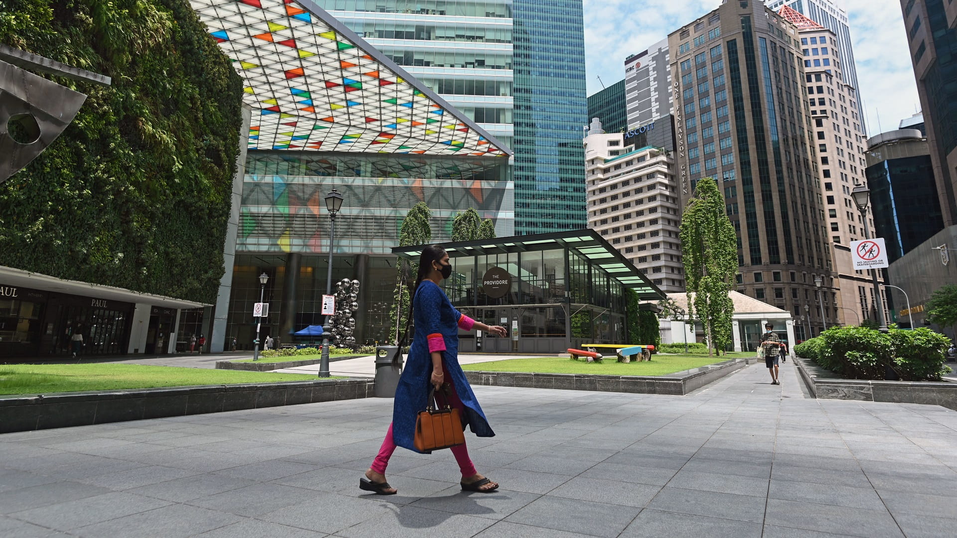 Image for the title: Singapore to shut schools from Wednesday in coronavirus fight 