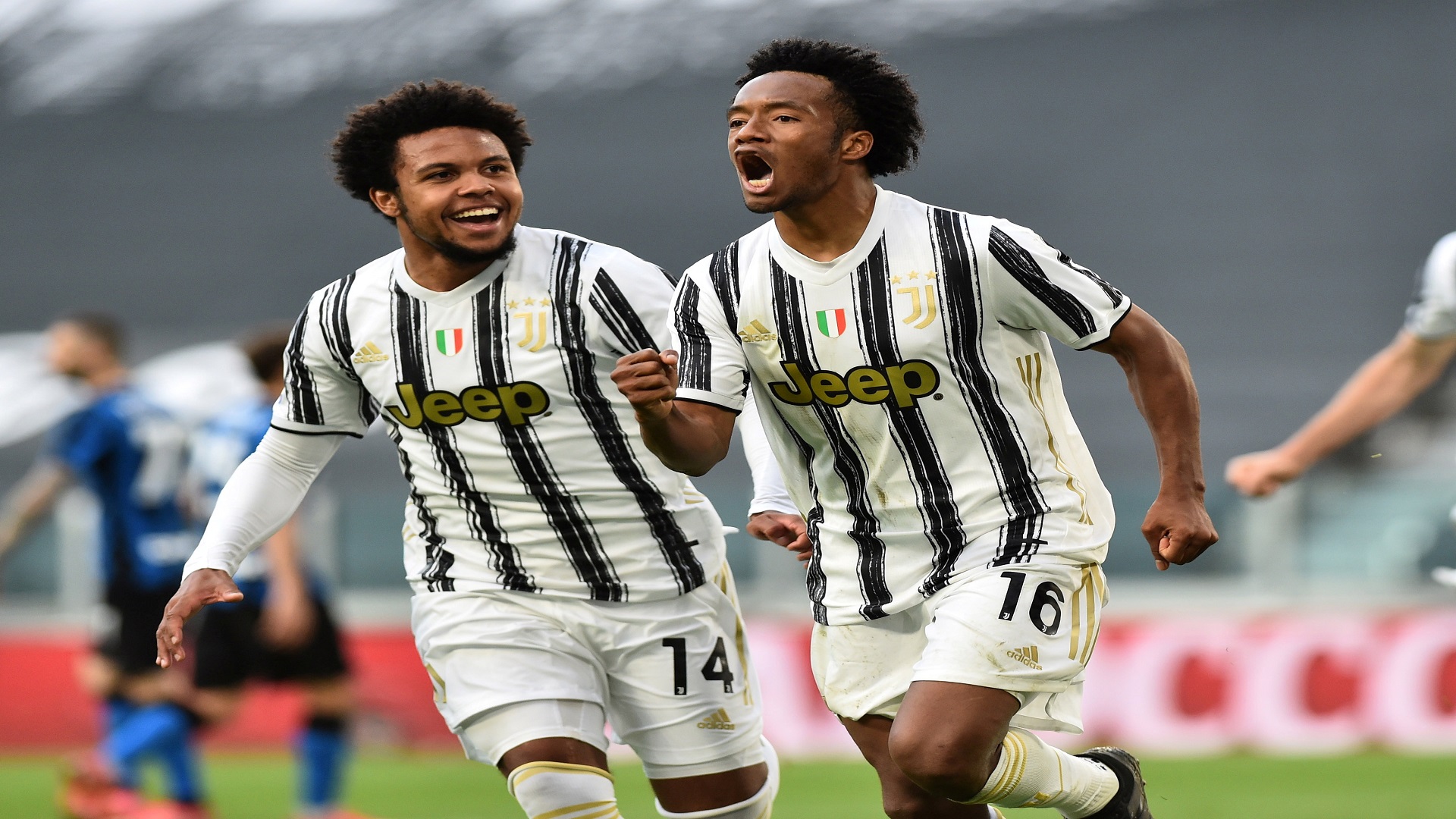 Image for the title: Juventus edge five-goal Inter thriller to stay in top-four race 