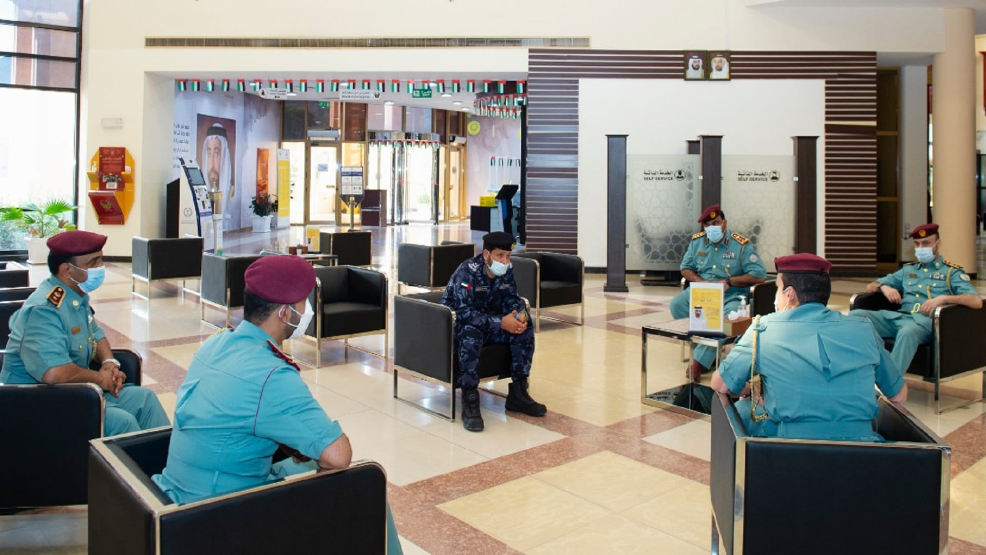 صورة بعنوان: اللواء الشامسي يُشيد بجهود إدارة شرطة الشرقية خلال إجازة العيد 