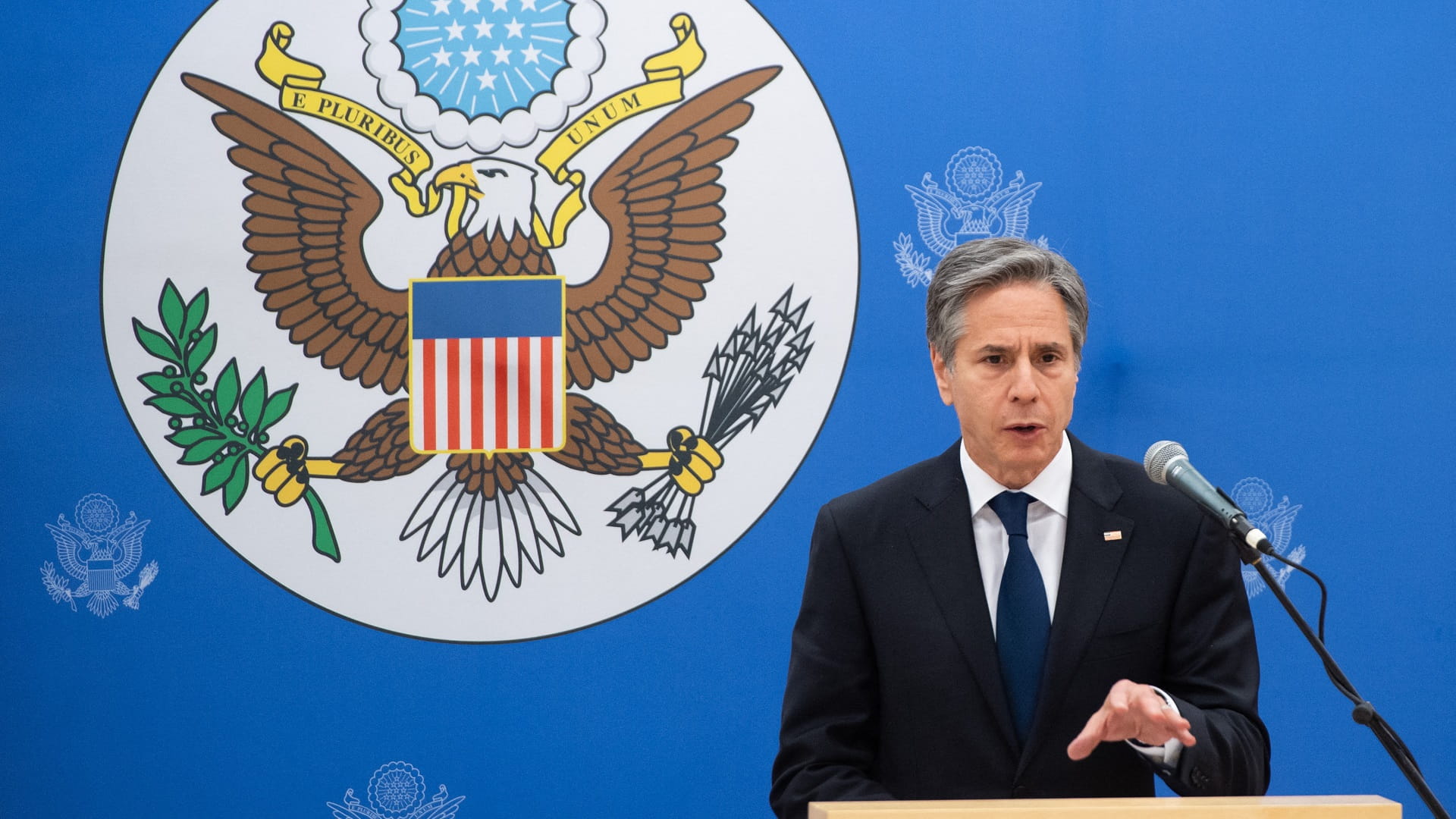 صورة بعنوان: بايدن يوفد بلينكن إلى المنطقة لدعم الهدنة بين إسرائيل وفلسطين 