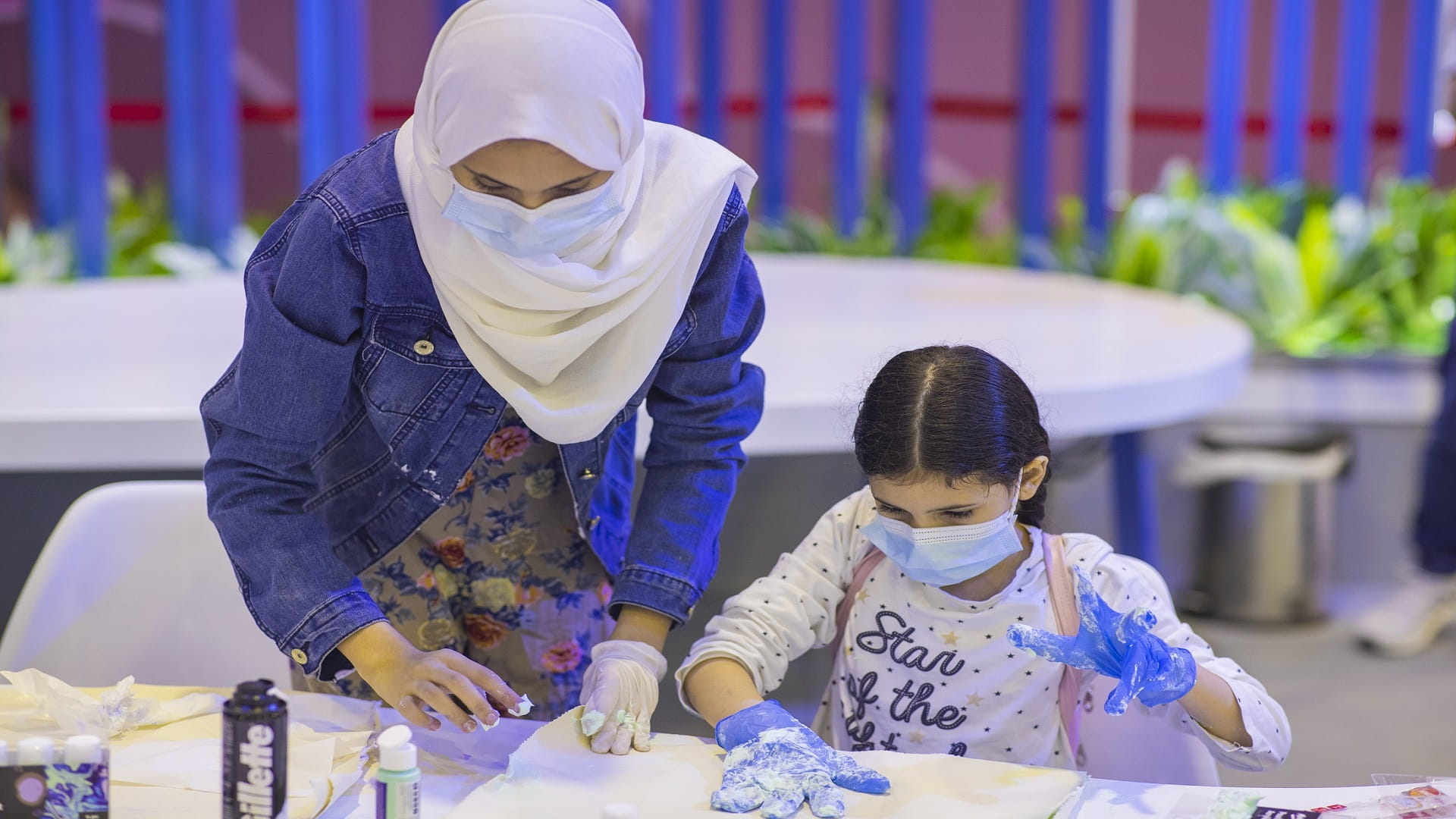 صورة بعنوان: "مكتبات الشارقة" تثري مهارات صغار "المهرجان القرائي للطفل"  