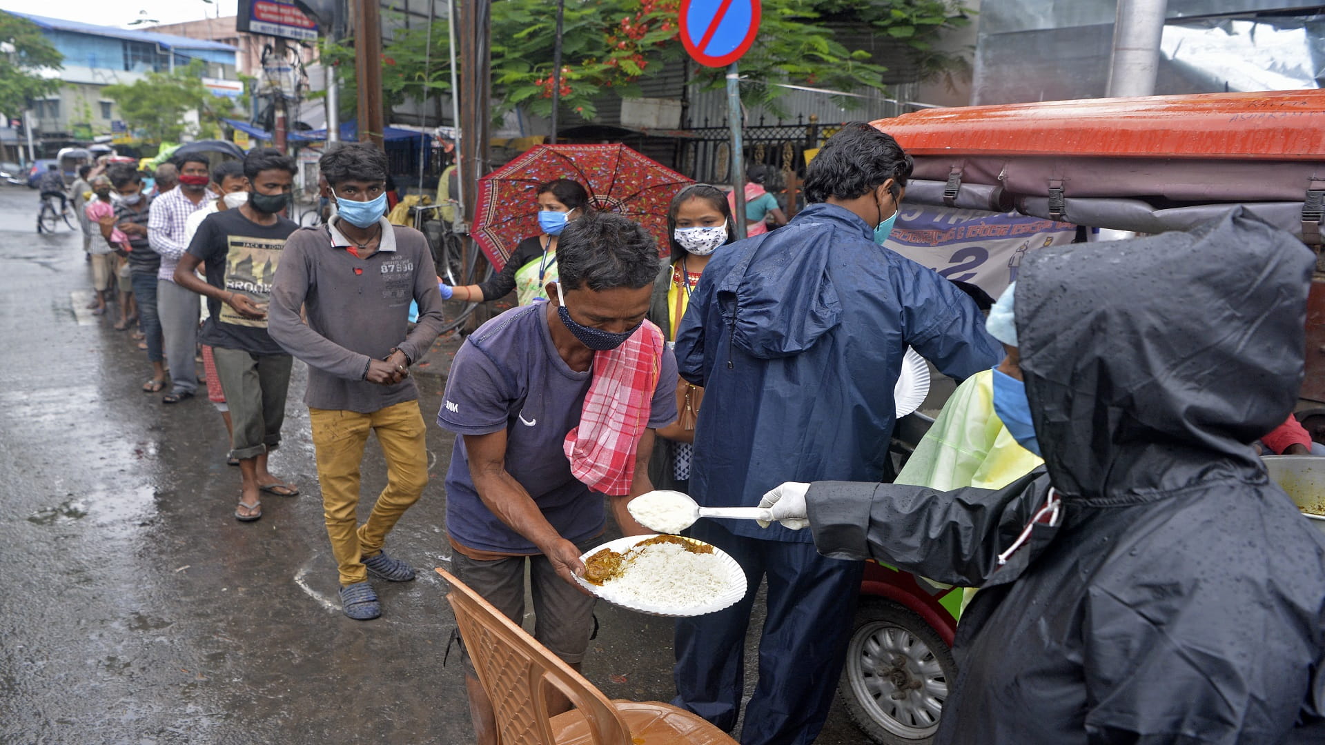 Image for the title: India extends international flight ban till June end 