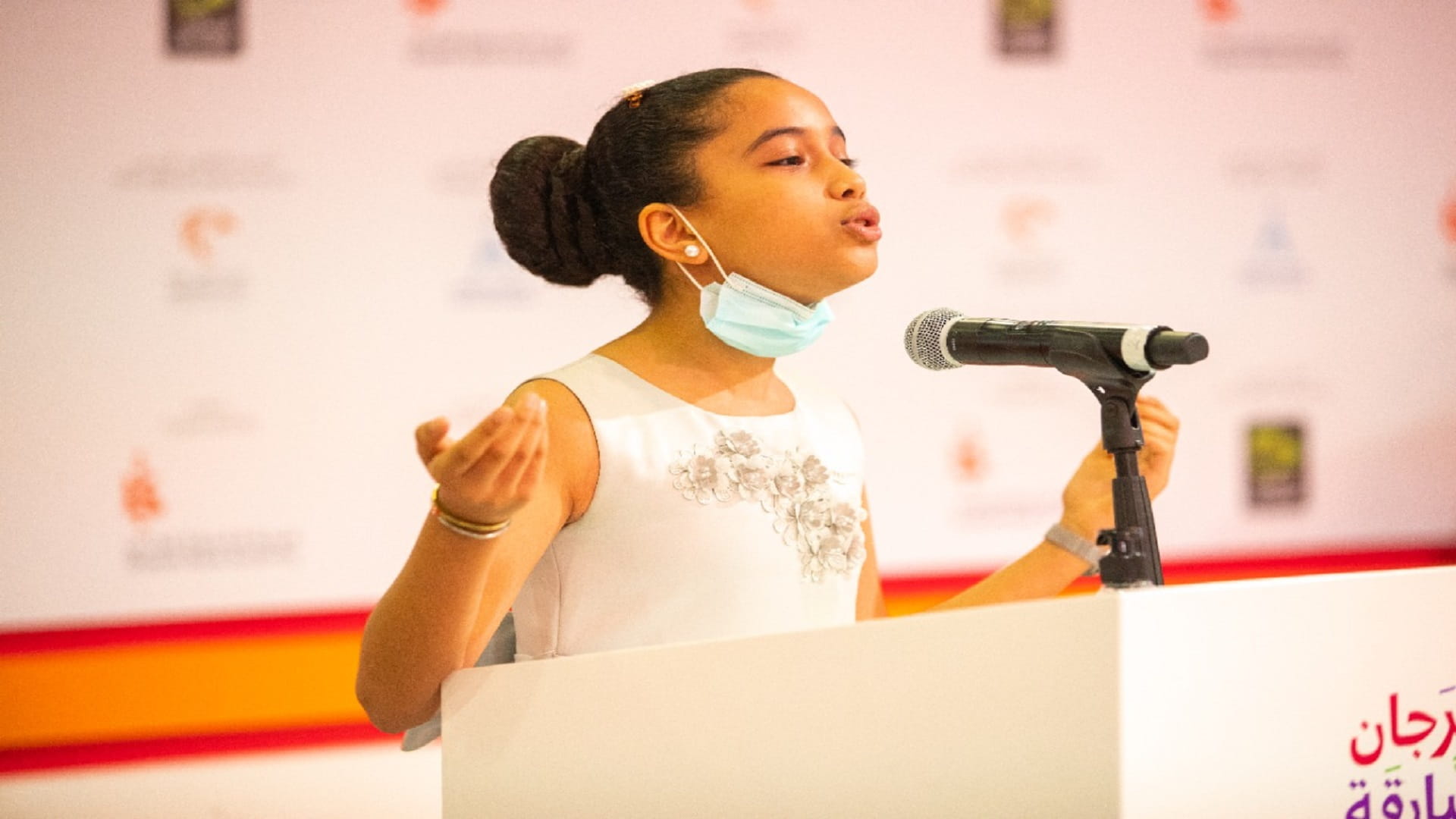 صورة بعنوان: "الشارقة القرائي للطفل" يتوّج الفائزين بمسابقة "فارس الشعر" 