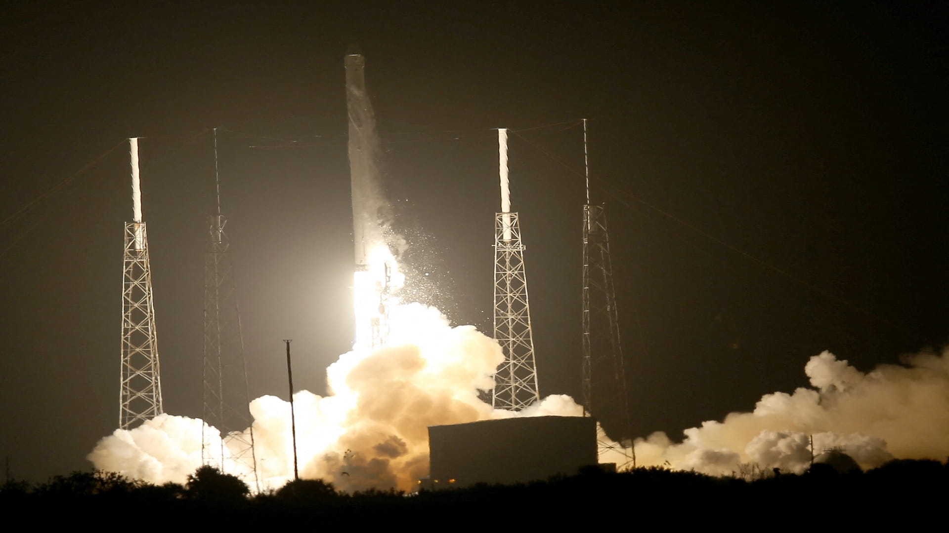 Image for the title: China's launches cargo resupply spacecraft successfully 