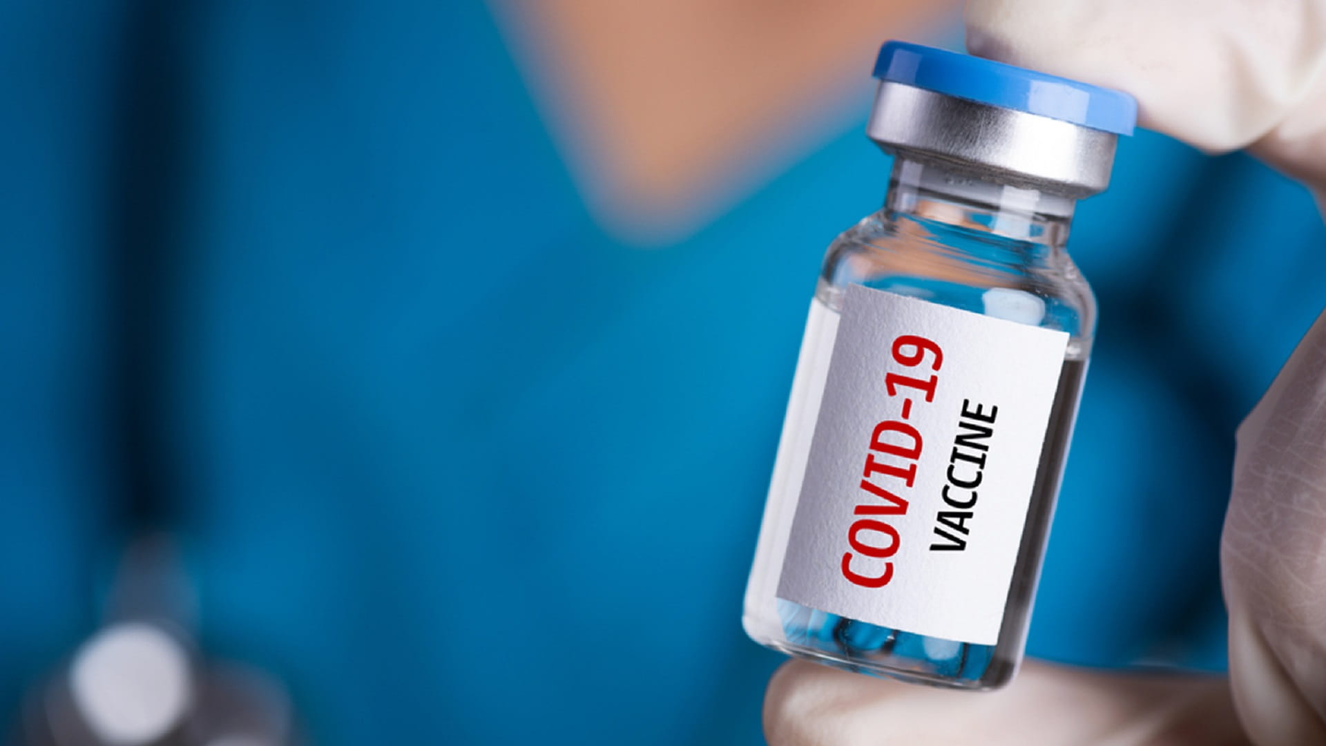 Image for the title: SEHA continues administering doses of COVID-19 vaccines 