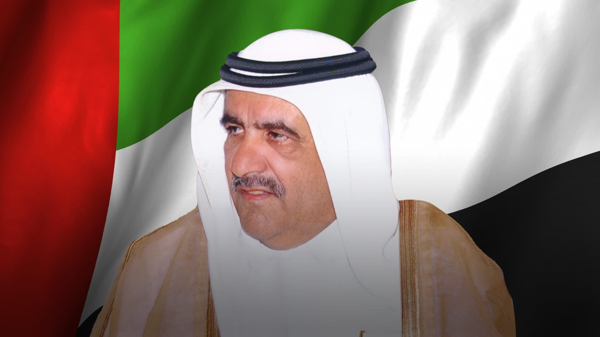 صورة بعنوان: حمدان بن راشد يشهد تخريج 35 من موظفي "كهرباء دبي" حصلوا على ماجستير 