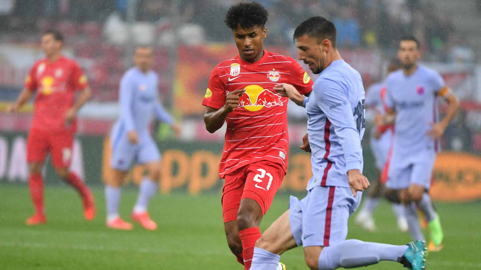 صورة بعنوان: برشلونة يسقط ودياً أمام ريد بول سالزبورج النمساوي  