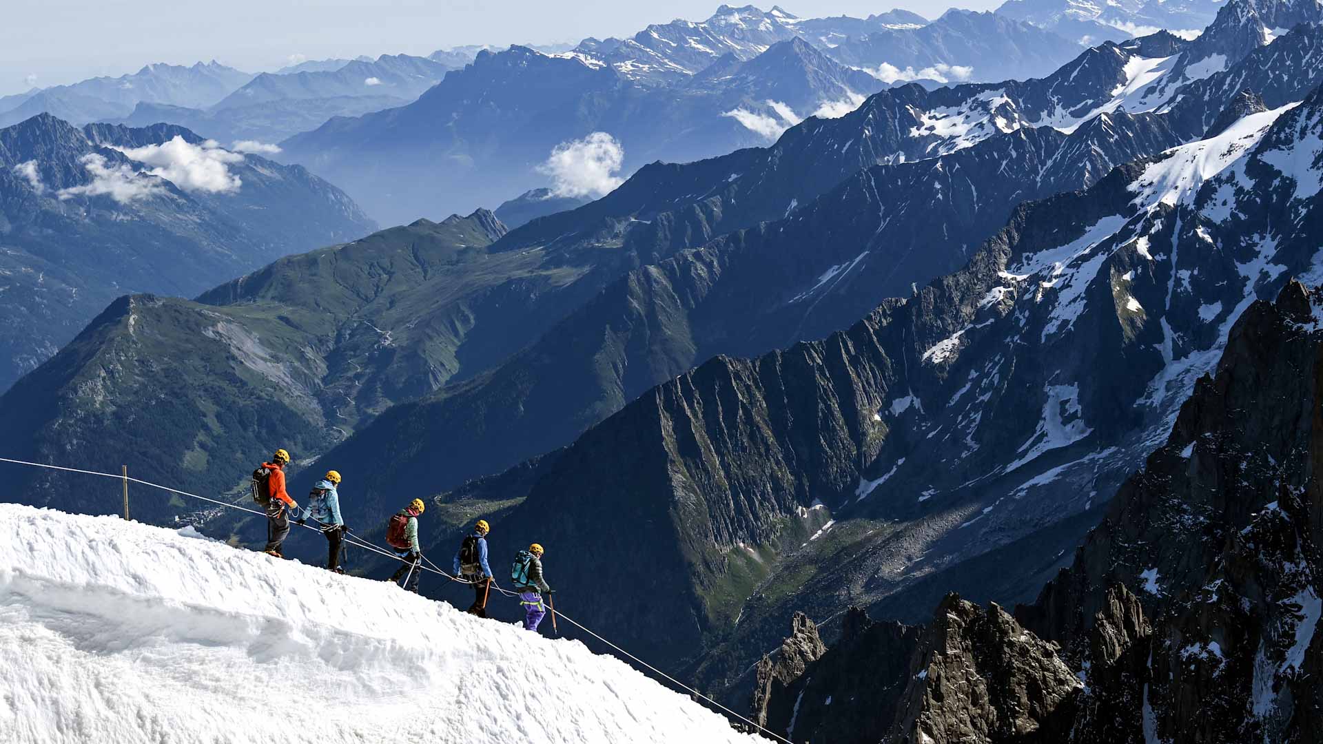 Image for the title: Alps app tracks treasures melting glaciers expose 