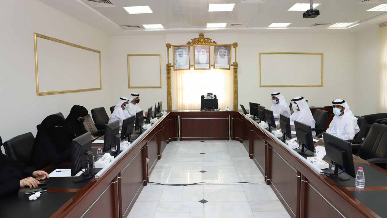 صورة بعنوان: "أولياء أمور الوسطى" يعتمد طرح مسابقات واتفاقيات بهدف خدمة الطلبة  