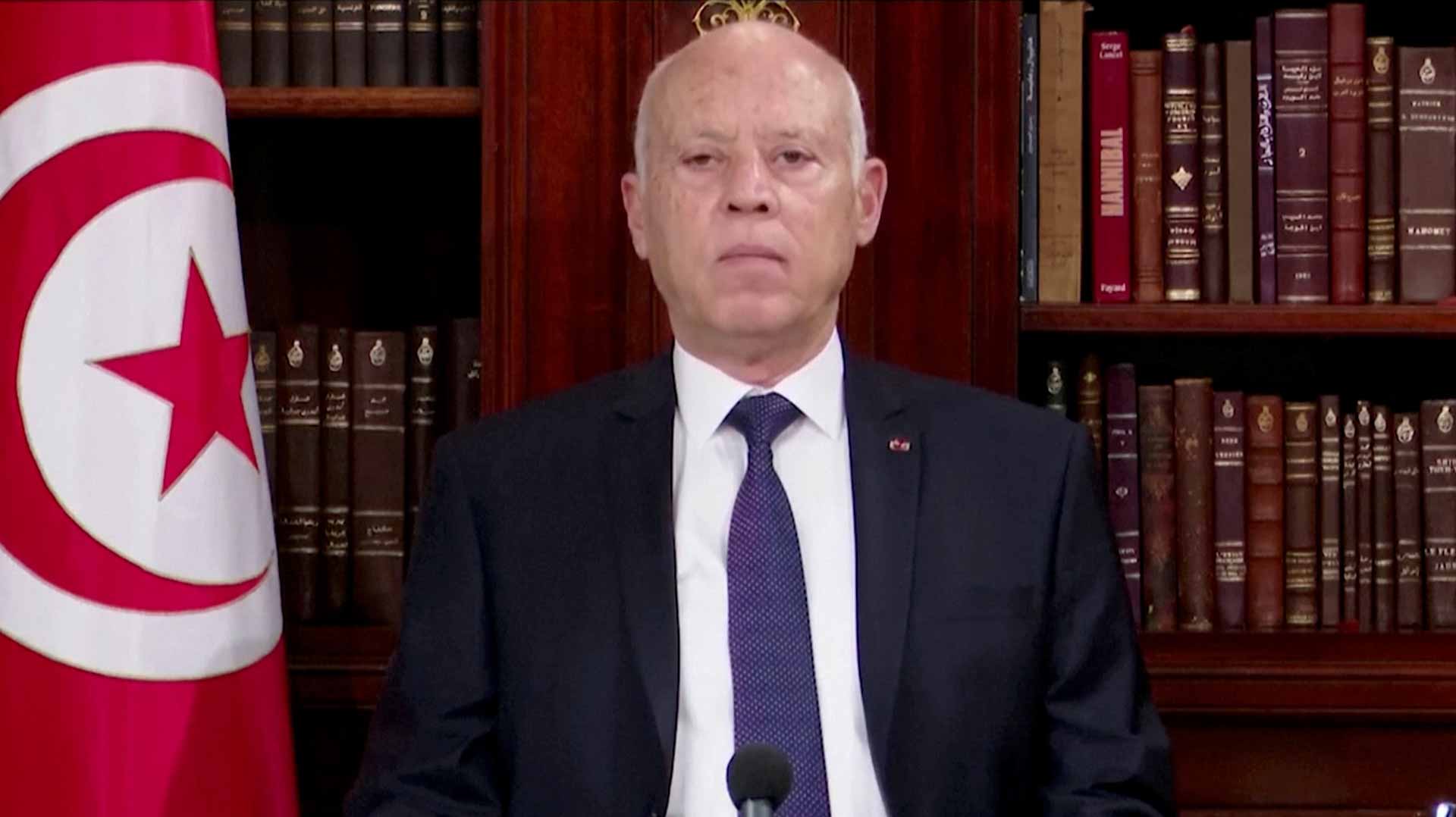 صورة بعنوان: رئيس تونس: لا عودة للوراء ولا حوار مع "خلايا سرطانية" 