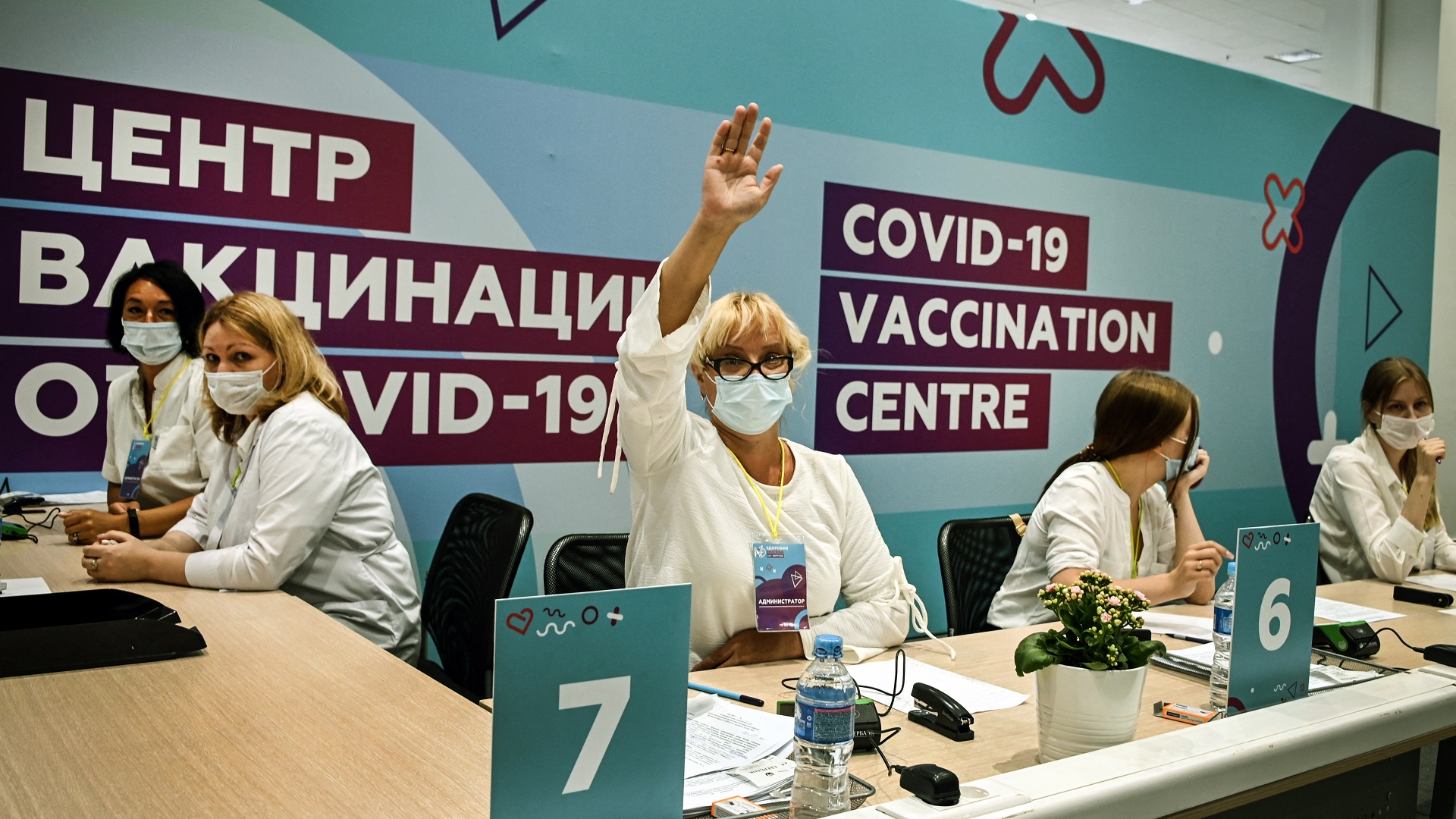 Image for the title: Russia sees 22,320 new COVID-19 cases, 793 fatalities 
