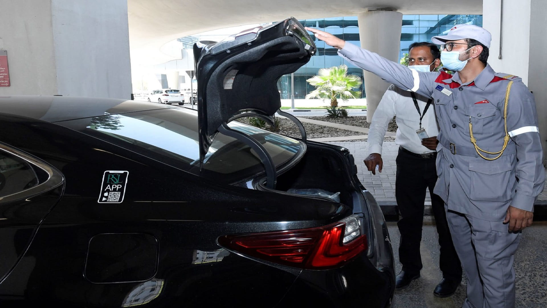 صورة بعنوان: "طرق دبي" تنفذ 13 ألف عملية تفتيش على مختلف أنشطة نقل الركاب  