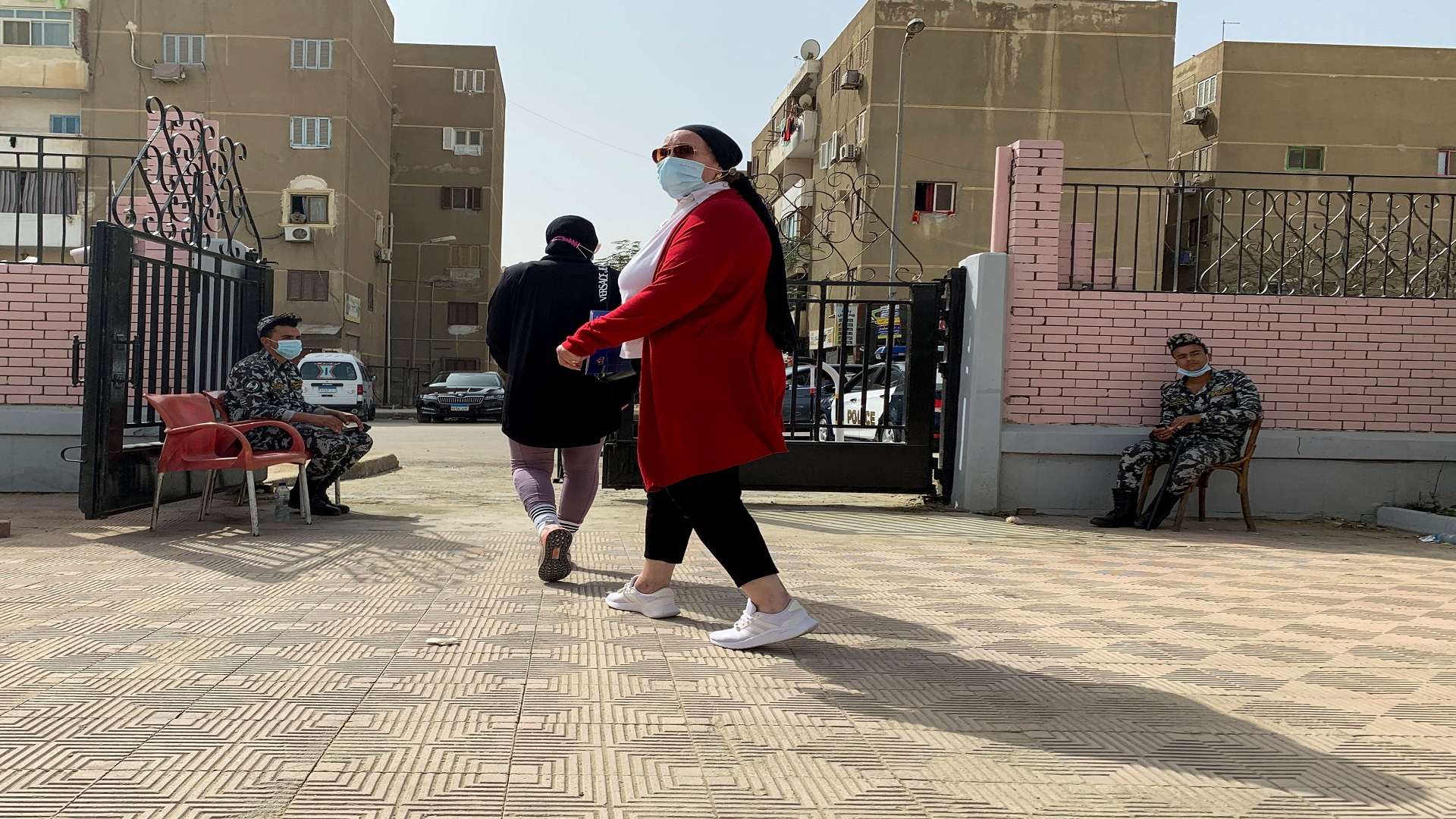 صورة بعنوان: مصر ترصد 83 إصابة جديدة بفيروس كورونا و7 وفيات 