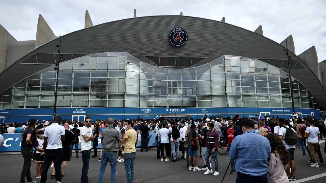 صورة بعنوان: نادي باريس سان جيرمان يرغب بتوسعة ملعبه الخاص  