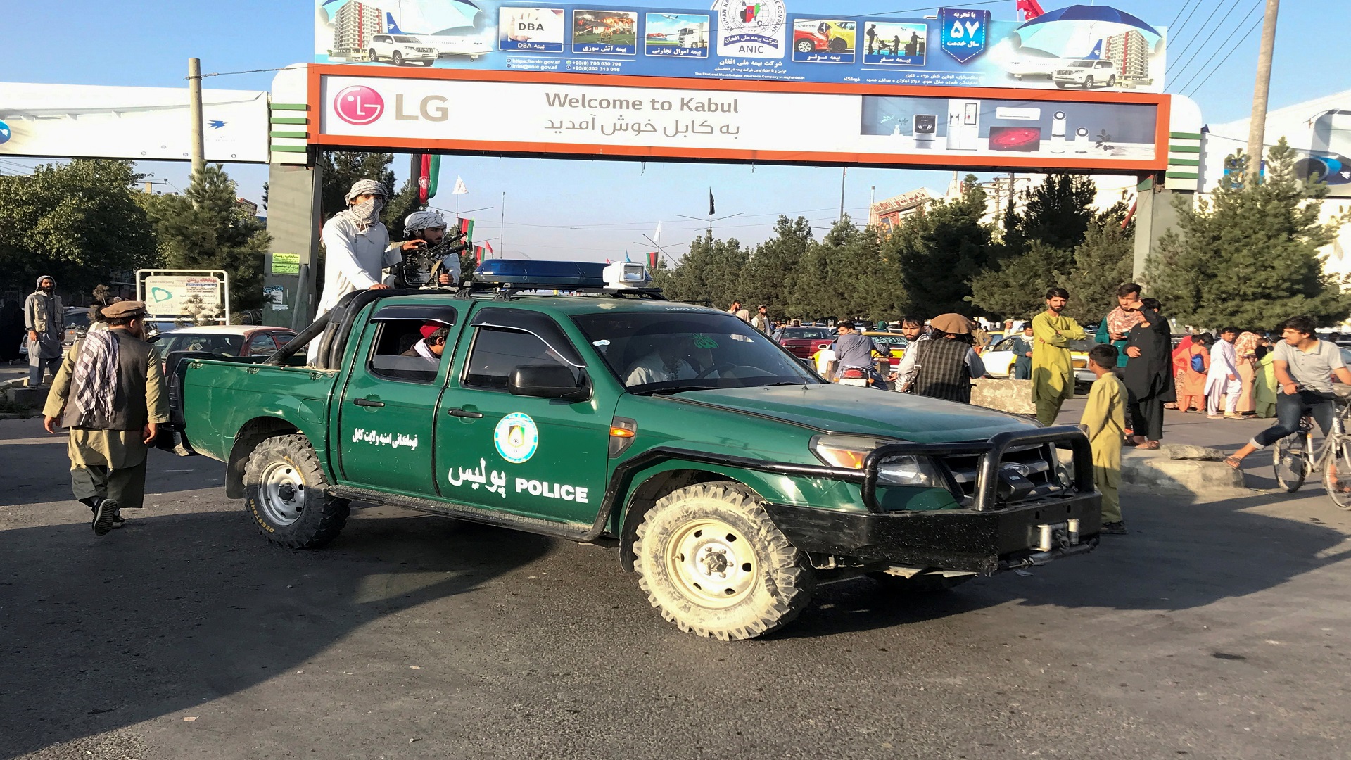 صورة بعنوان: طالبان تعلن انتهاء الحرب في أفغانستان مع مغادرة الرئيس كابول 