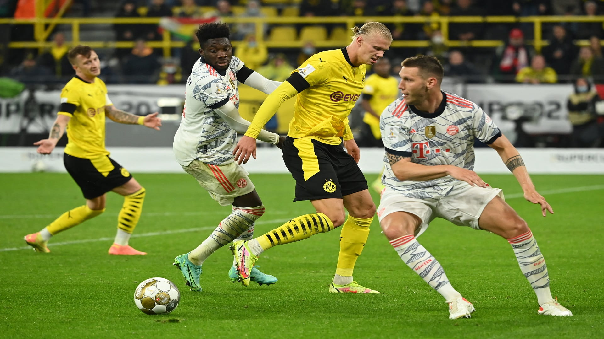 صورة بعنوان: بايرن ميونخ يتوج بلقب كأس السوبر الألماني 