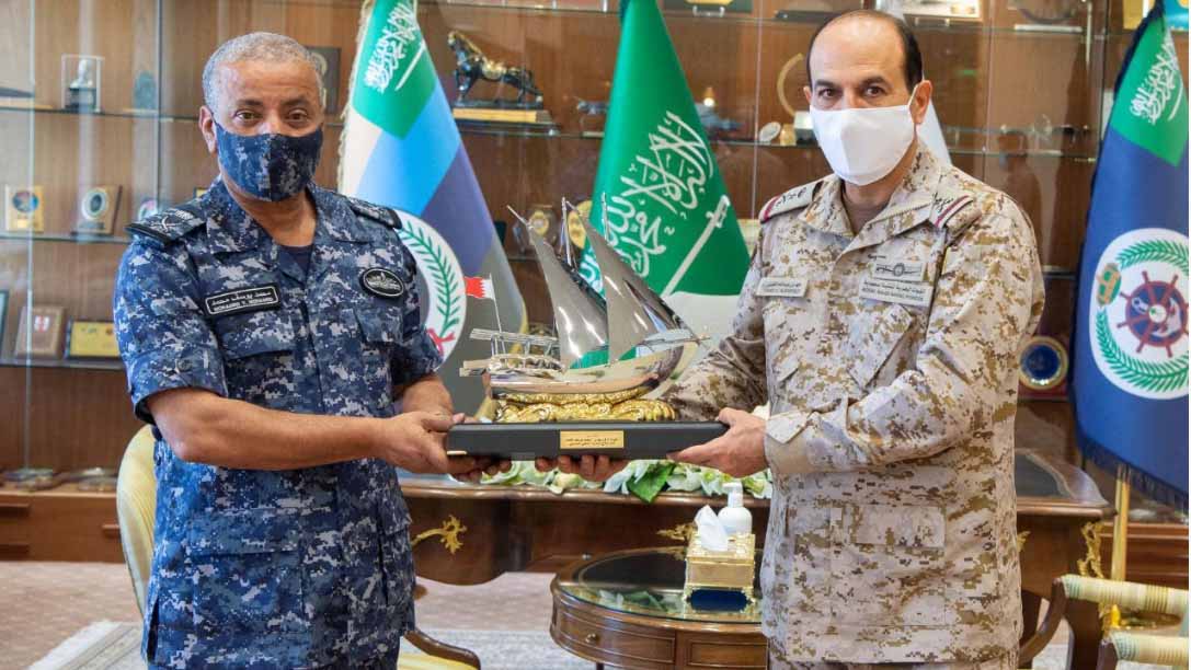 صورة بعنوان: السعودية والبحرين تبحثان تعزيز التعاون العسكري البحري 