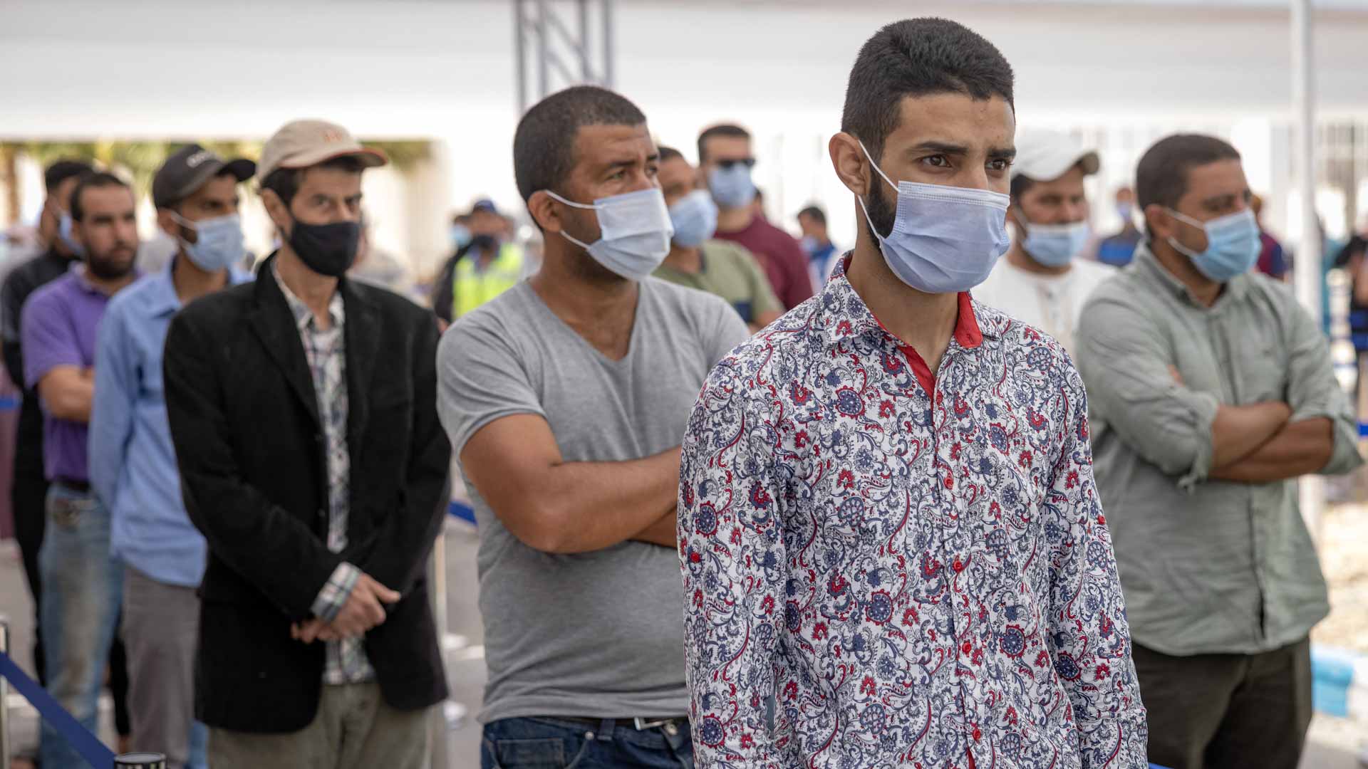 صورة بعنوان: المغرب يسجل 127 وفاة و9462 إصابة جديدة بكوفيد-19 