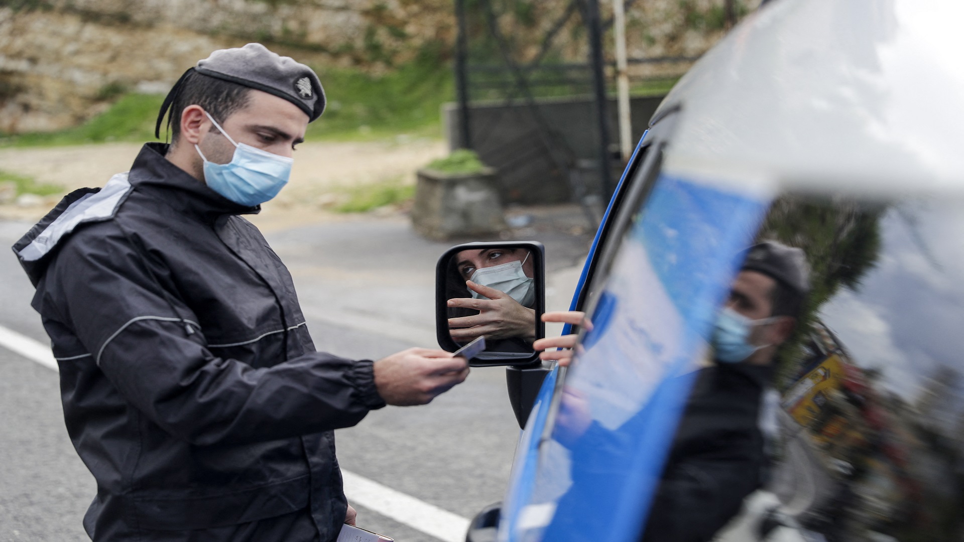 Image for the title: Lebanon lists 1,019 new corona cases, 5 deaths 