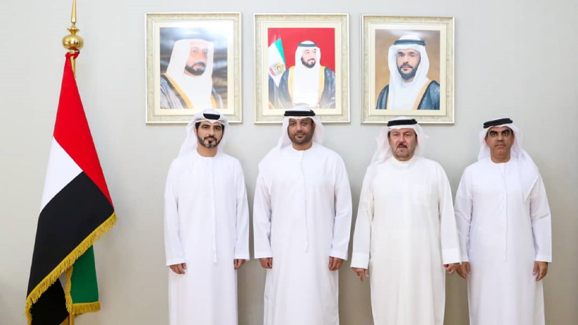 صورة بعنوان: "الشارقة الرياضي" يدعم الحكم الحوسني بعد اختياره لمونديال الصالات  