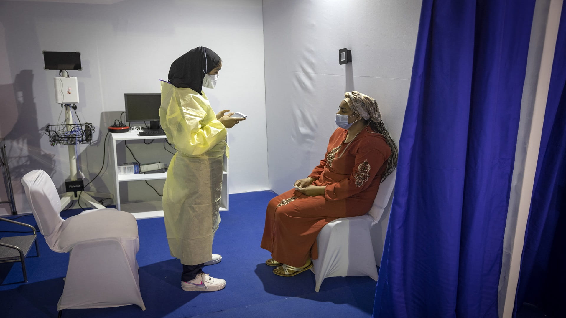 Image for the title: Morocco records 7,184 new COVID-19 cases, 105 deaths 