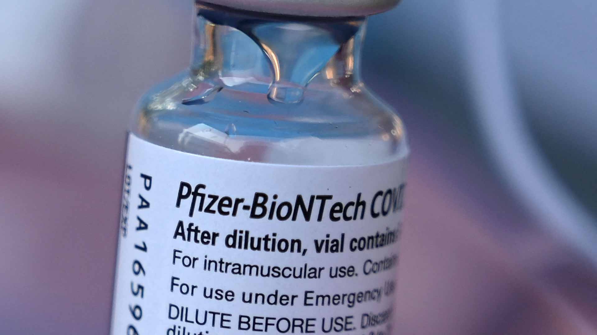 Image for the title: US grants Pfizer Covid vaccine full approval 