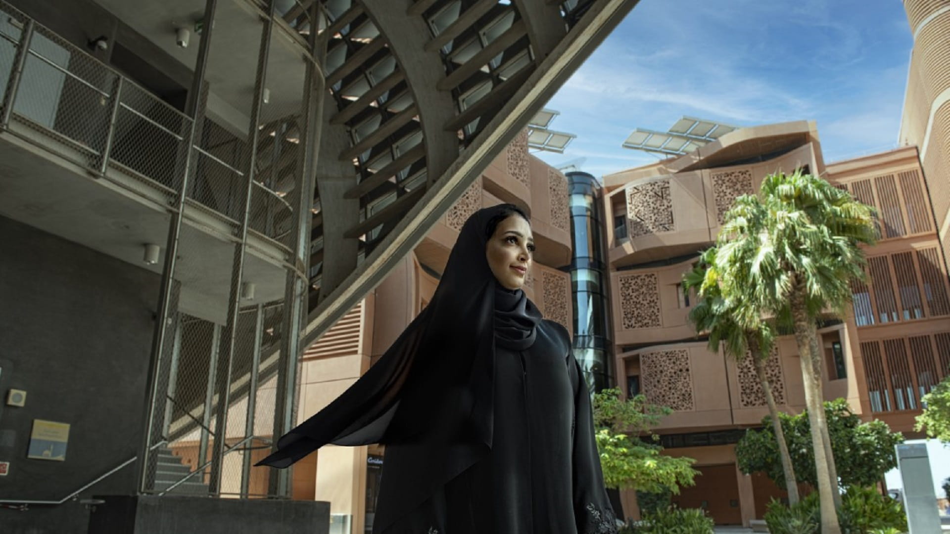 صورة بعنوان: "حرة مصدر" تطلق حزمة جديدة من خدمات تأسيس الشركات لرائدات الأعمال 