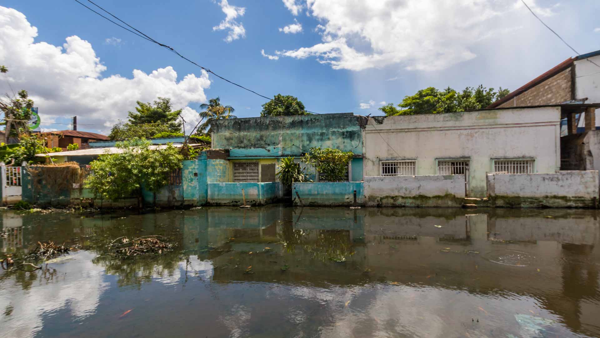 Image for the title: Floods kill at least 13 in western Venezuelan state of Merida 