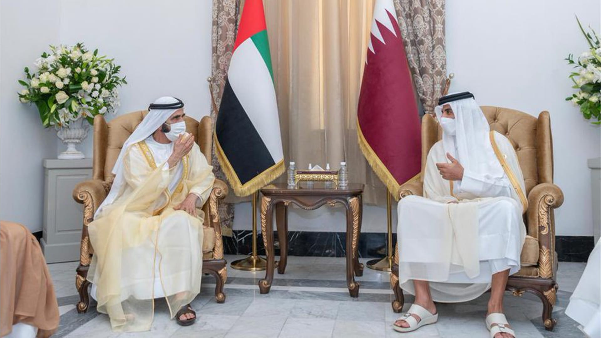 Image for the title: Mohammed bin Rashid meets with Emir of Qatar in Baghdad 