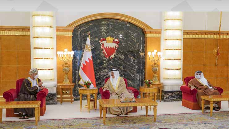 صورة بعنوان: البحرين وعُمان تبحثان سبل تعزيز العلاقات الأخوية الوثيقة 