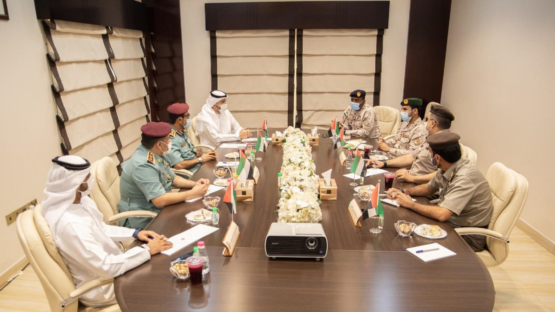 صورة بعنوان: "منافذ الشارقة" تؤكد جهوزيتها الكاملة لاستقبال الأشقاء العمانيين  