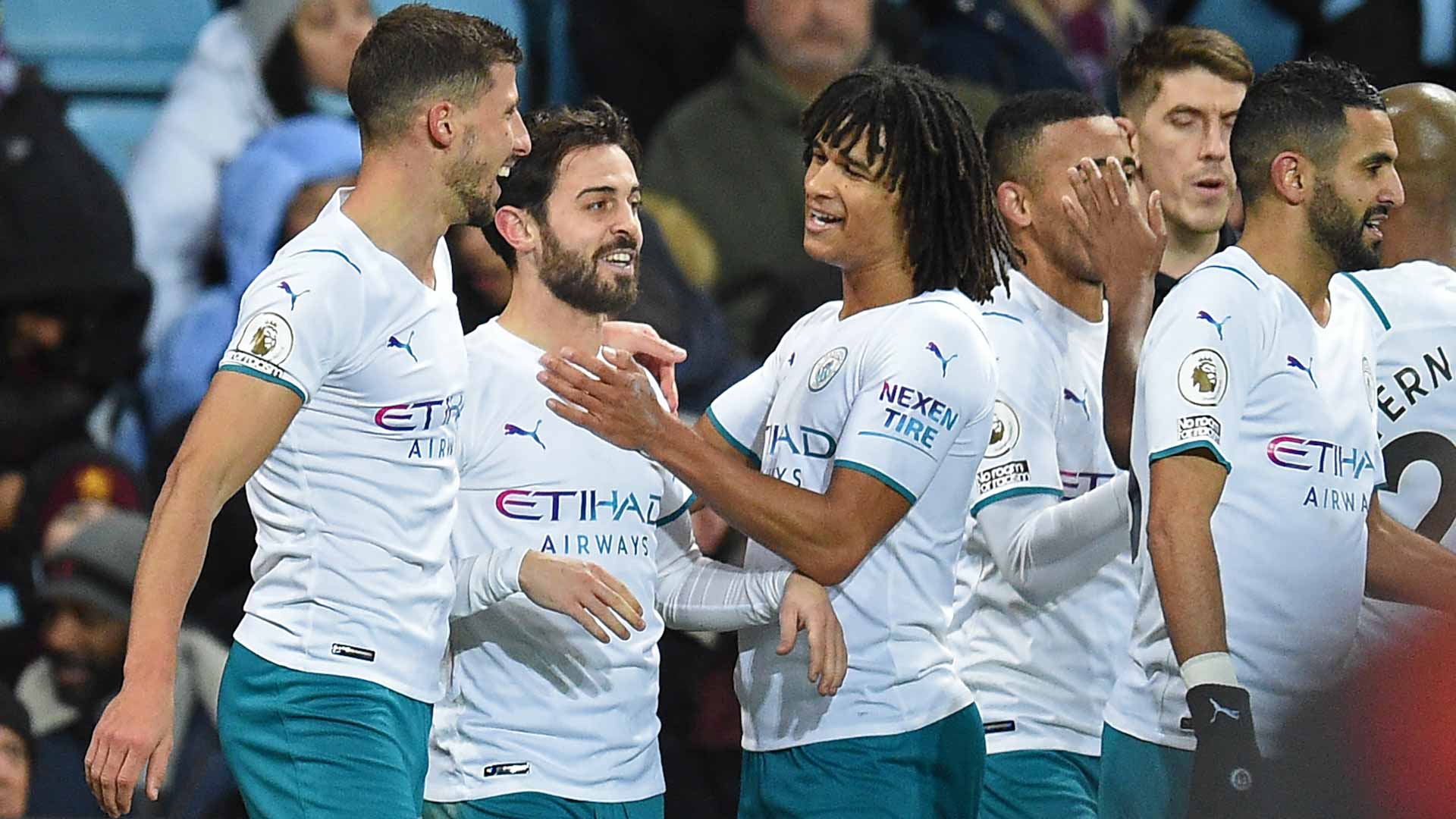 صورة بعنوان: مانشستر سيتي يواصل مطاردة تشيلسي على صدارة الدوري الإنجليزي 