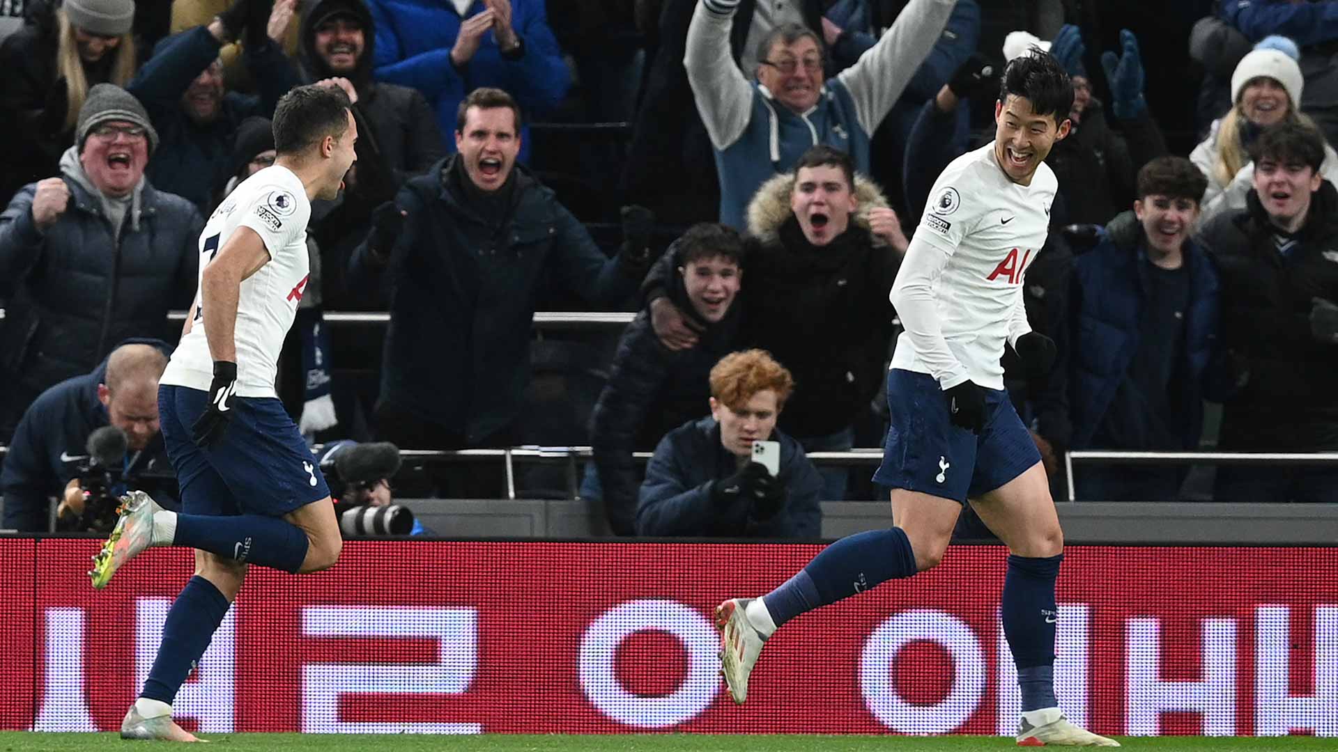 صورة بعنوان: توتنهام يتخطى برينتفورد في الدوري الإنجليزي الممتاز  