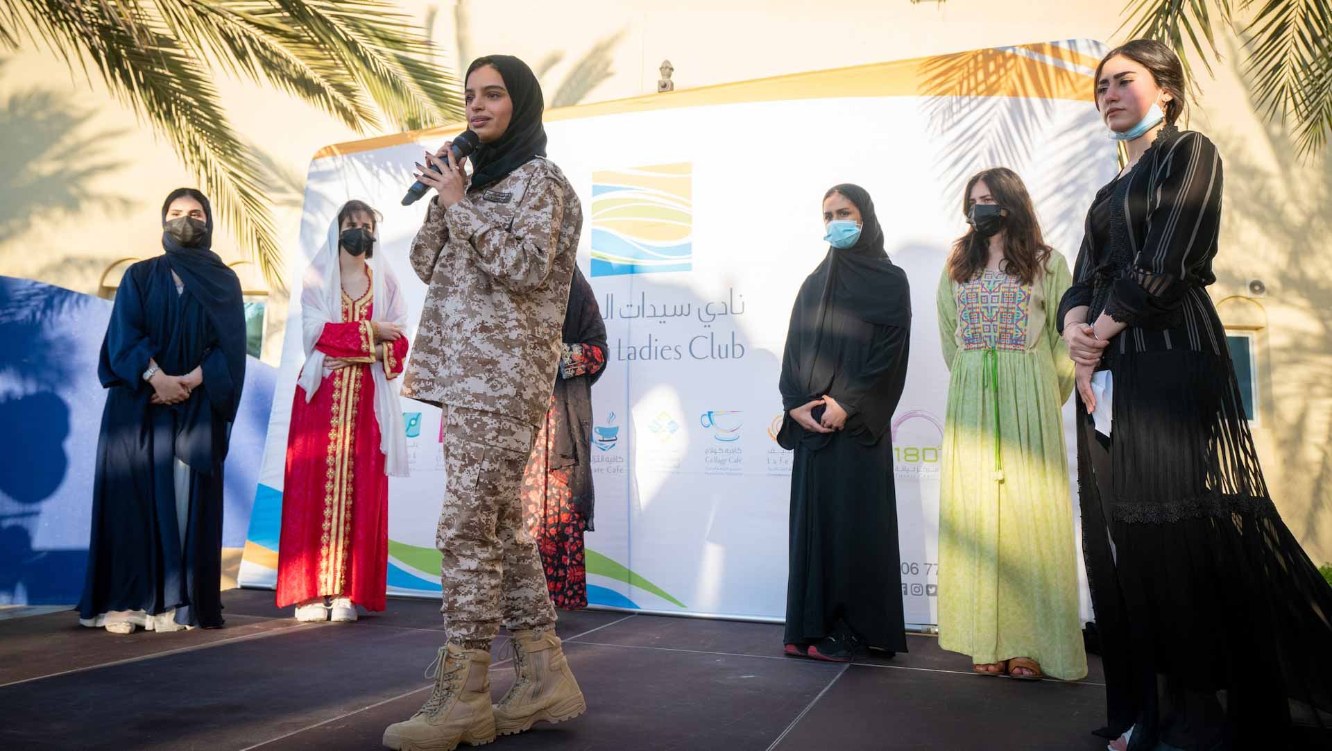 صورة بعنوان: نادي سيدات الشارقة يحتفي بـ "عيد الاتحاد الخمسين" 