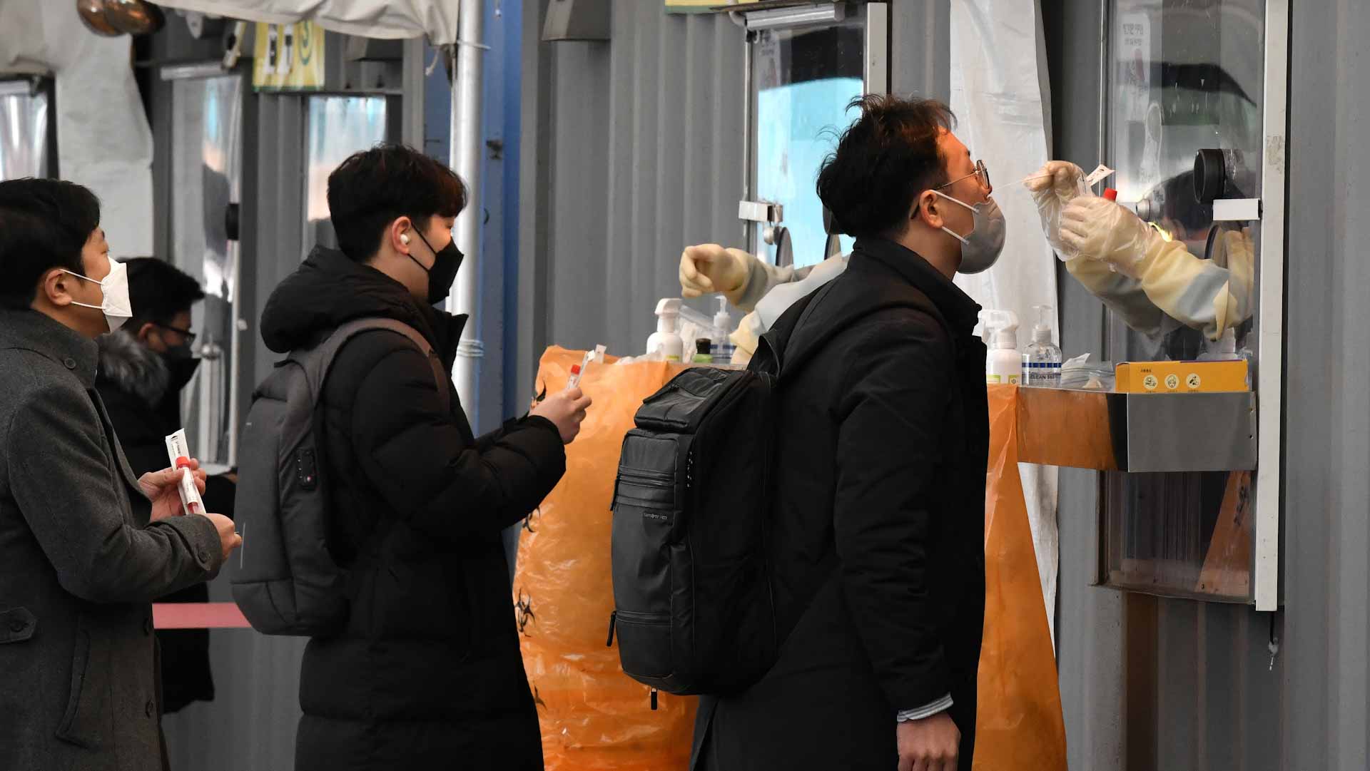 Image for the title: S.Korea's COVID-19 rules put some vaccinated foreigners in limbo 