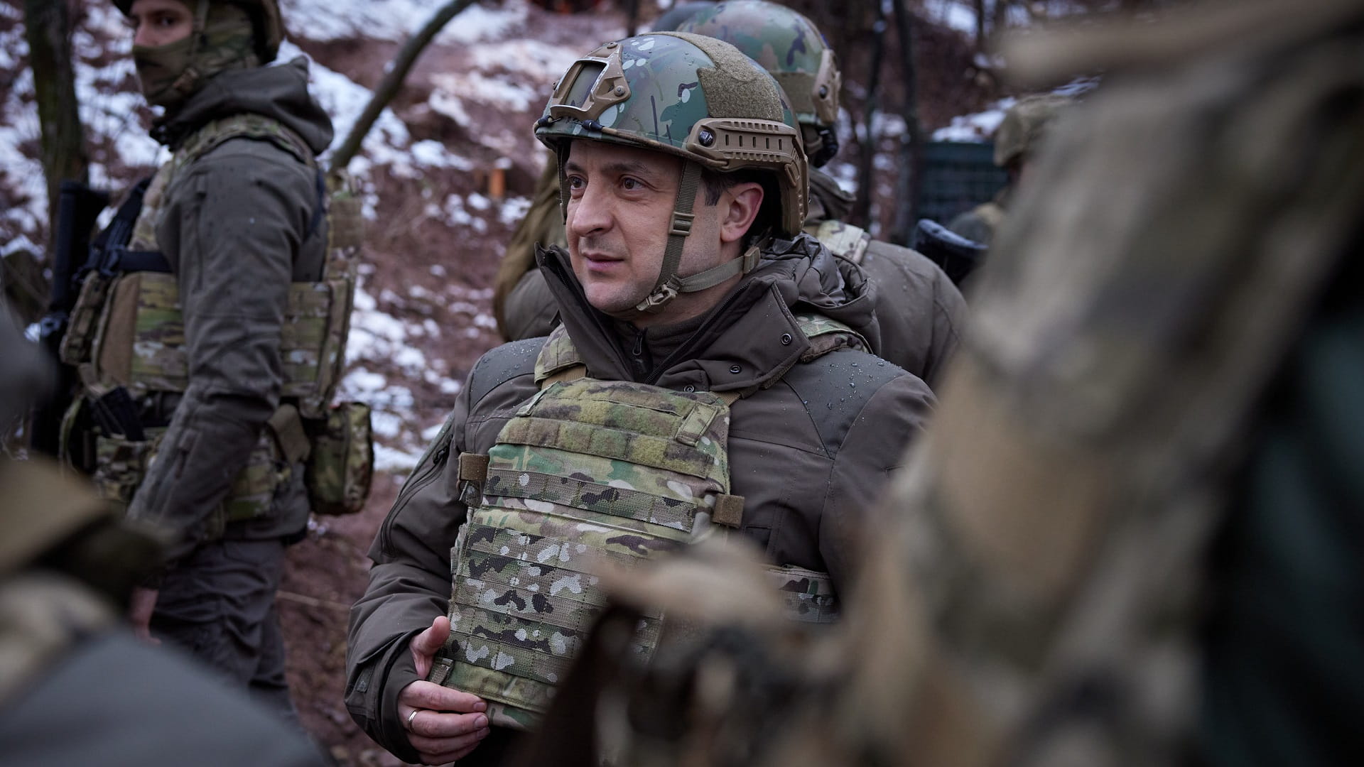 Image for the title: Ukraine's Zelensky visits frontline amid Russian invasion fears 