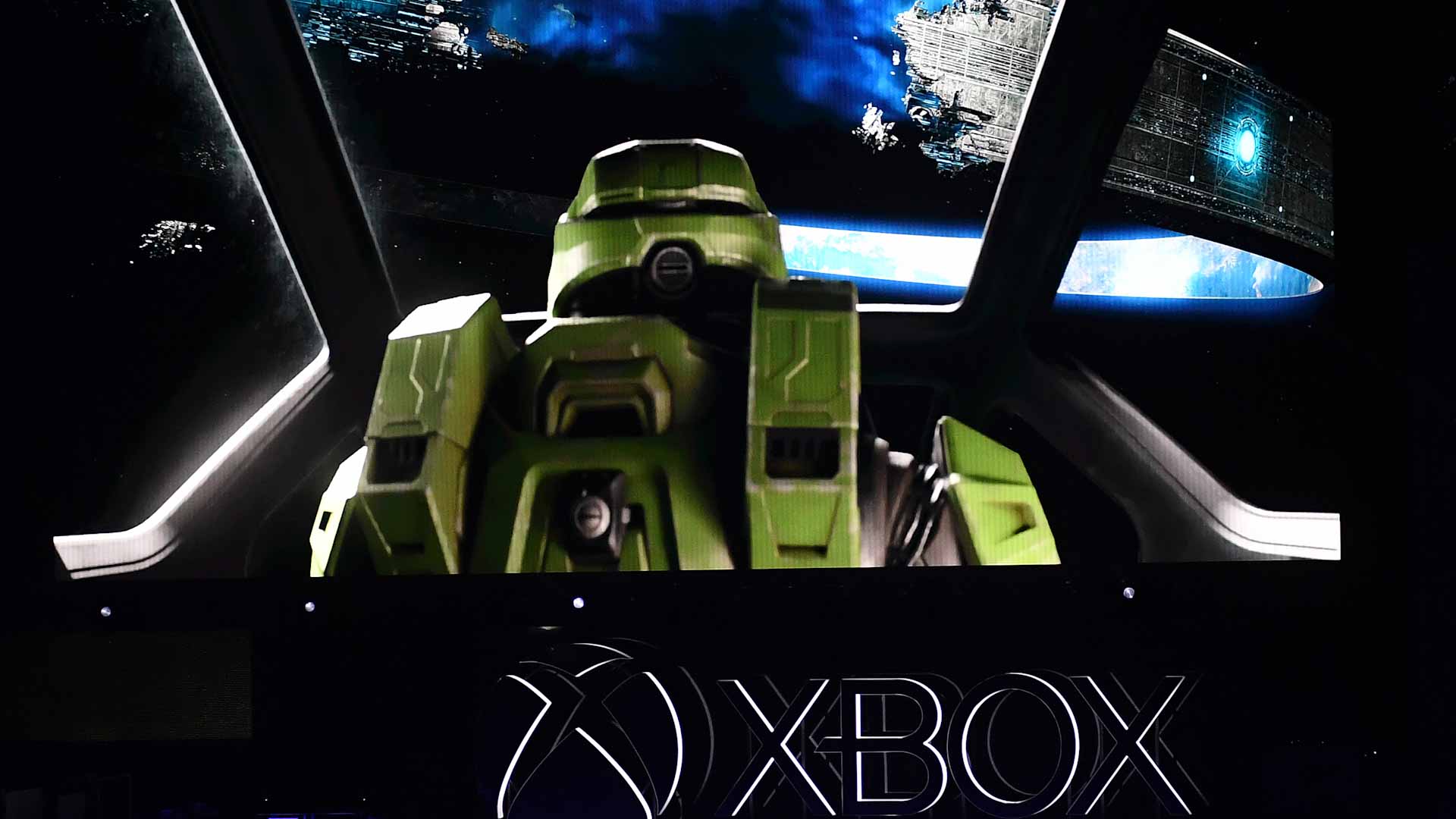Image for the title: New 'Halo' game debuts as Xbox turns 20 