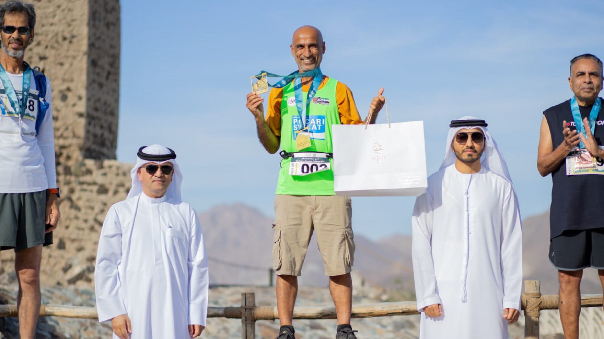 صورة بعنوان: "الشارقة الرياضي" يتوج أبطال سباق تحدي خورفكان الجبلي 
