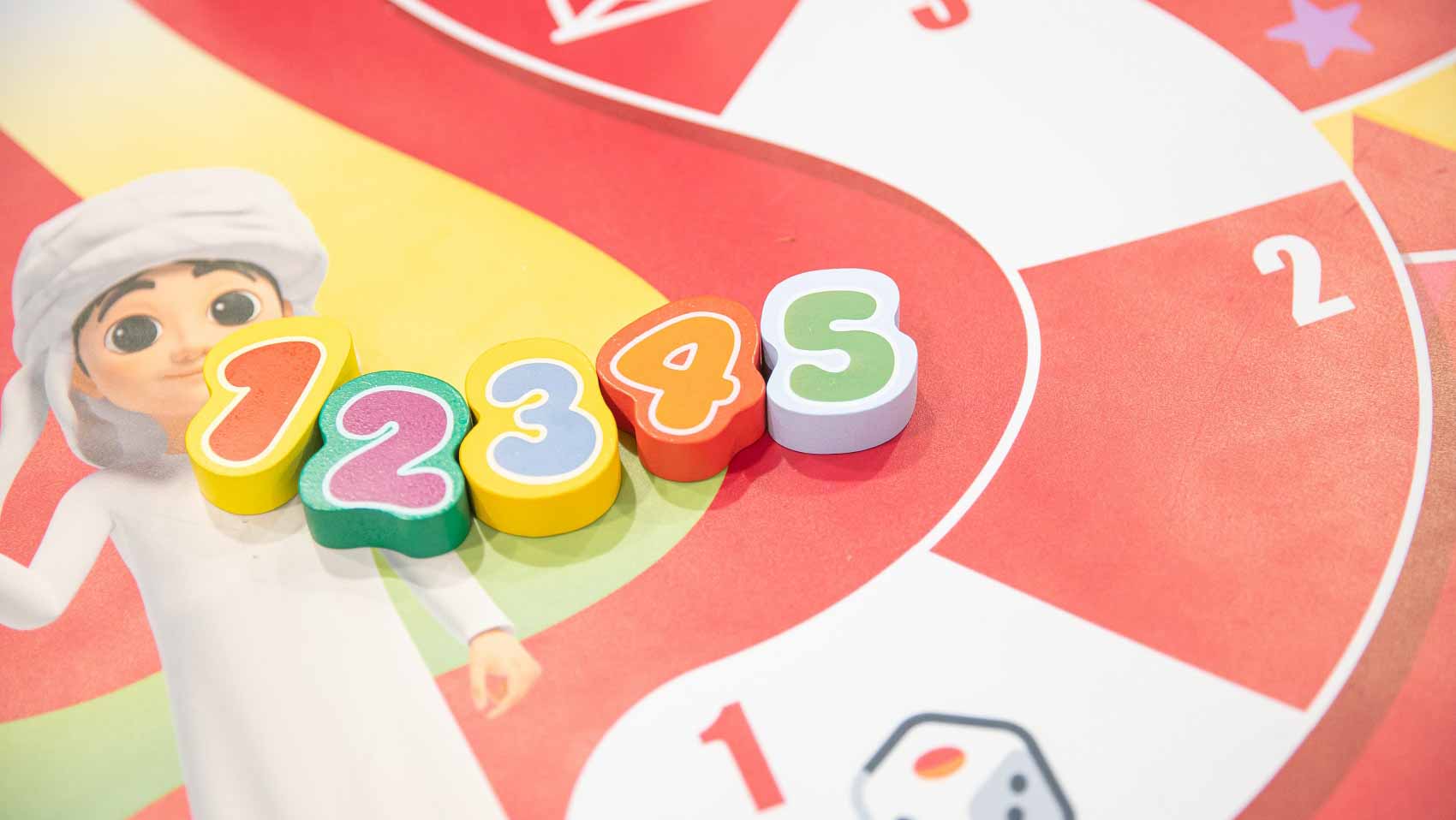 Image for the title: Visitors revel in stunning spectacle of colour at SEF 