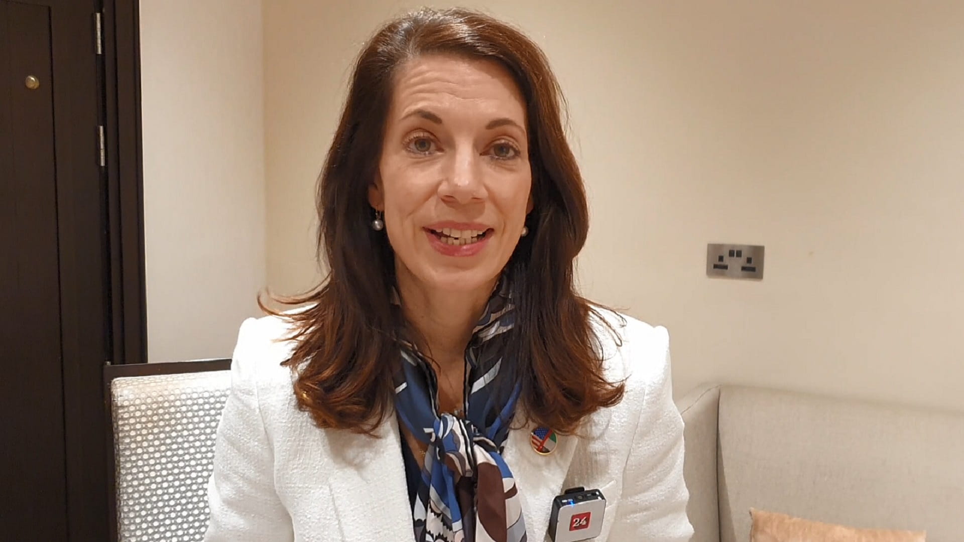 صورة بعنوان: القنصل الأميركي: معسكر الطائرة بالشارقة فرصة لتطوير المهارات  