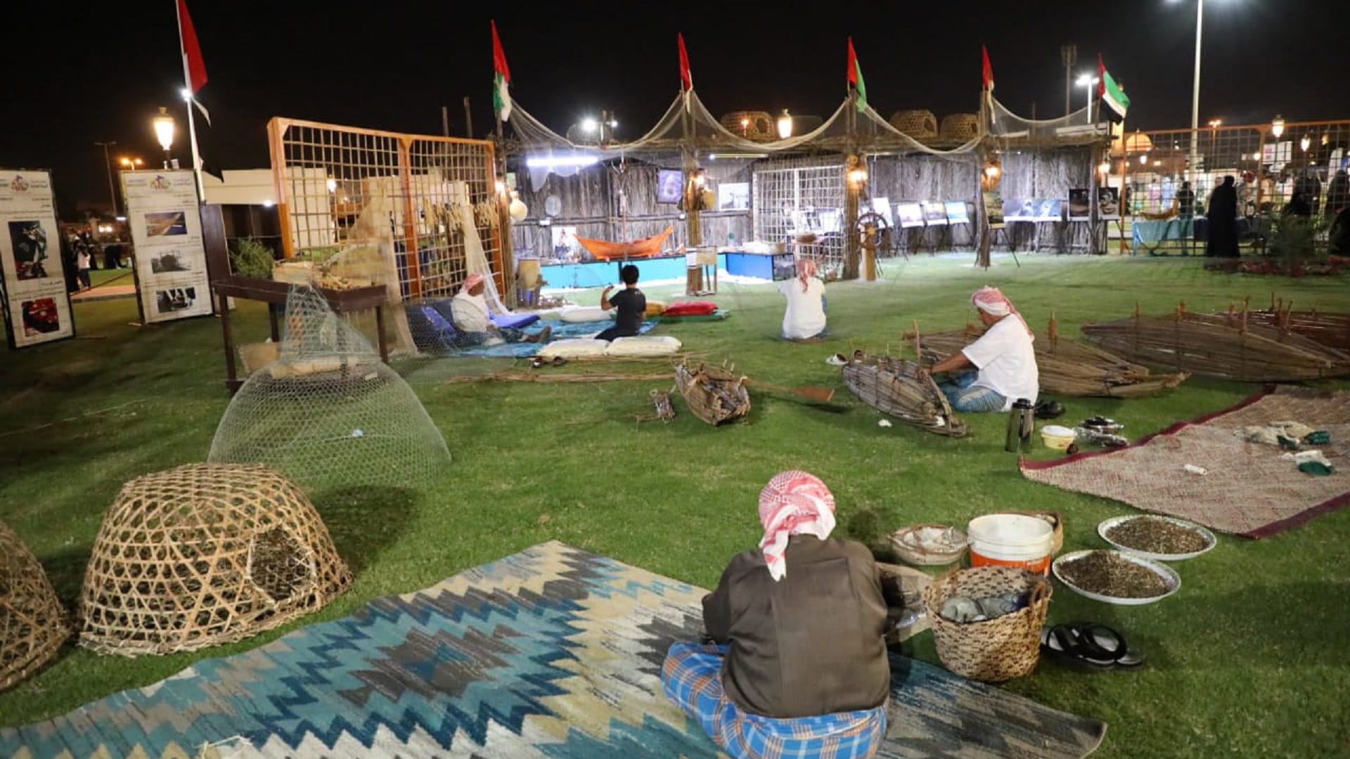 صورة بعنوان: بلدية الحمرية تشارك في "ضواحي 10" وتعرف الزوار بالتراث 